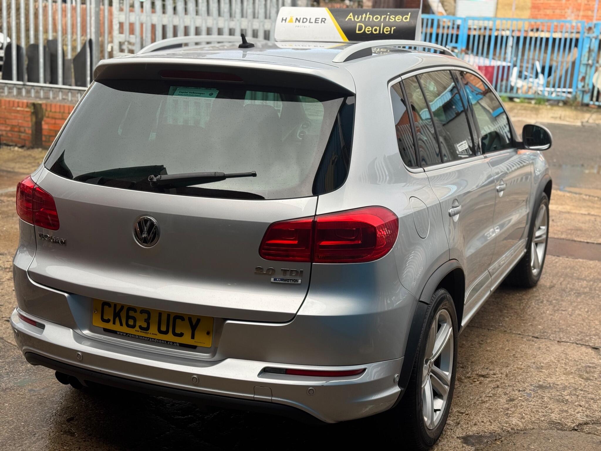 Volkswagen Tiguan - Image 23