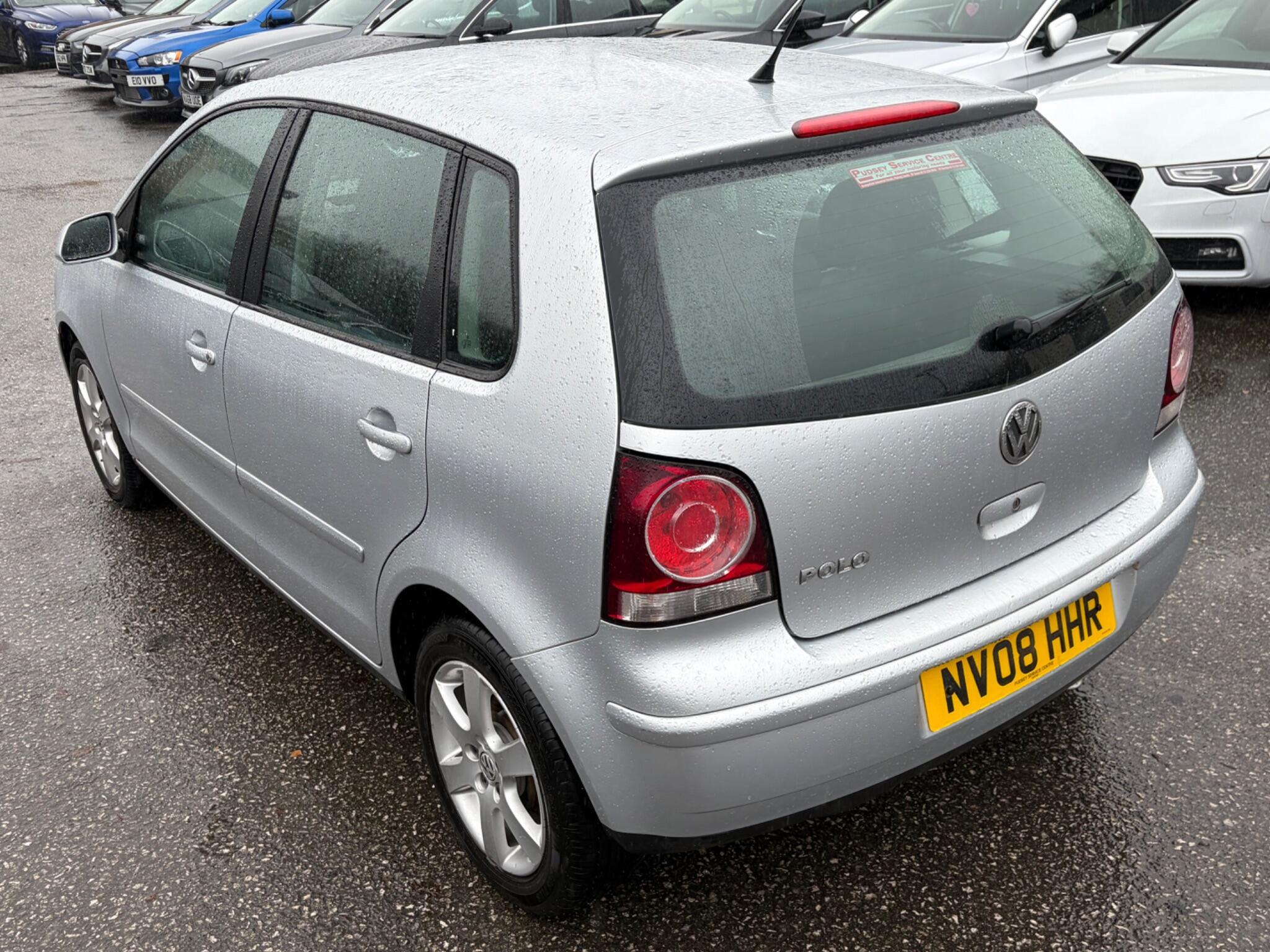 Volkswagen Polo - Image 8