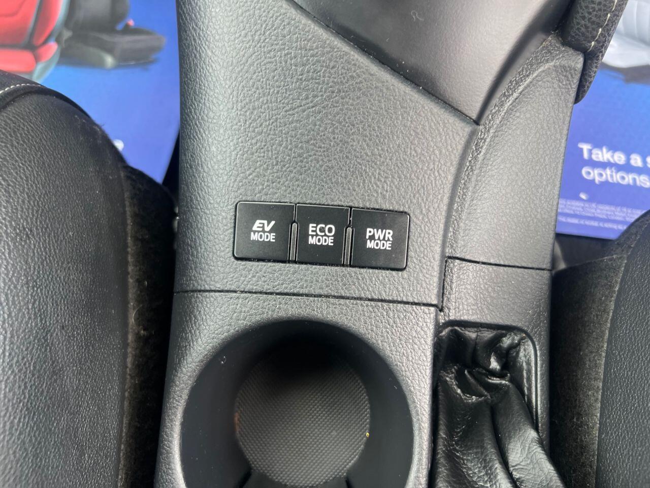 Toyota Auris - Image 17