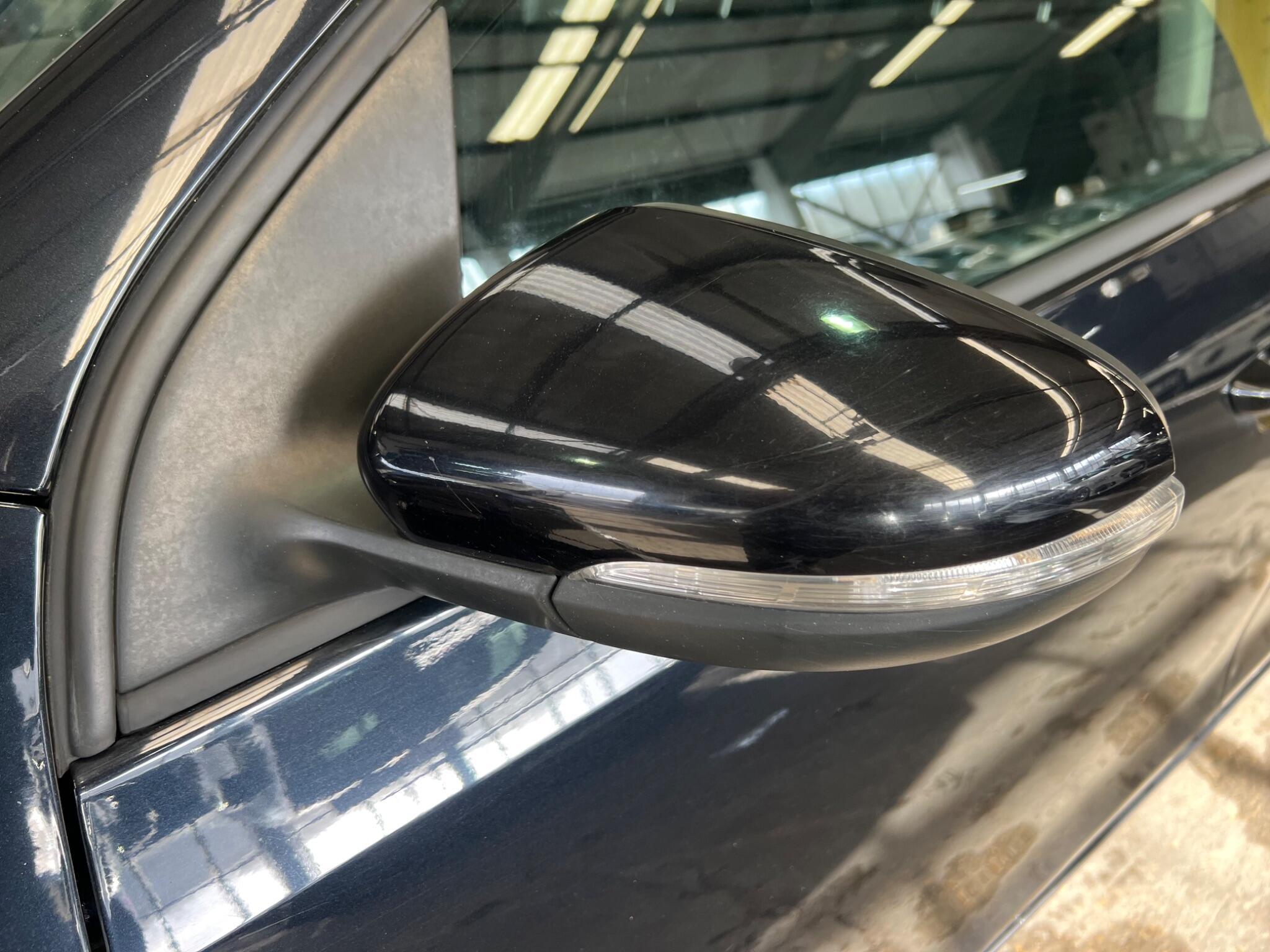 Volkswagen Golf - Image 23