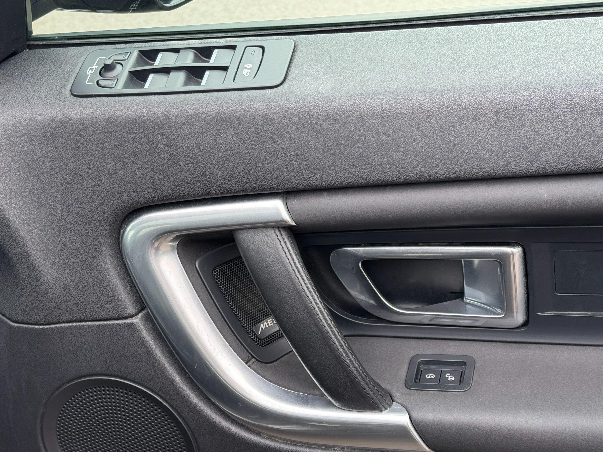 Land Rover DISCOVERY SPORT - Image 30