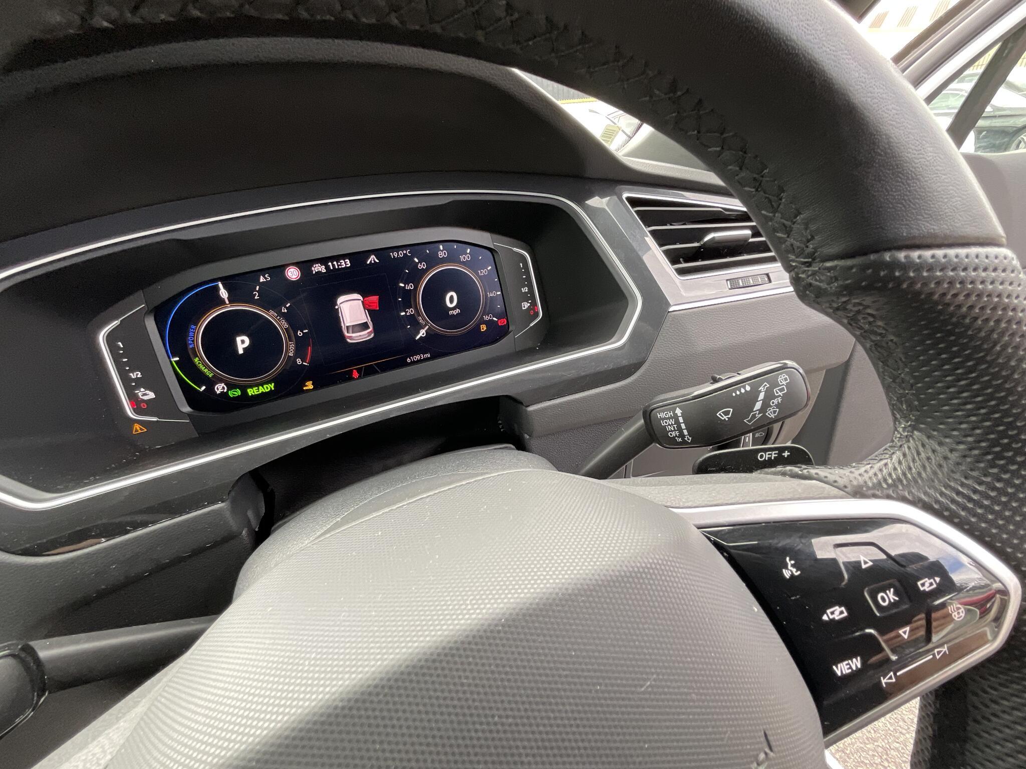 Volkswagen Tiguan - Image 19
