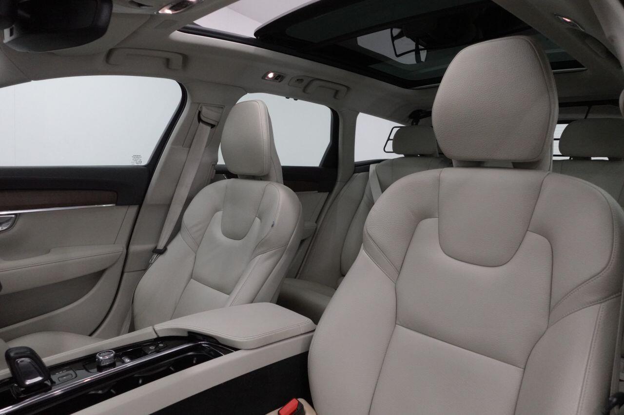Volvo V90 CROSS COUNTRY - Image 12