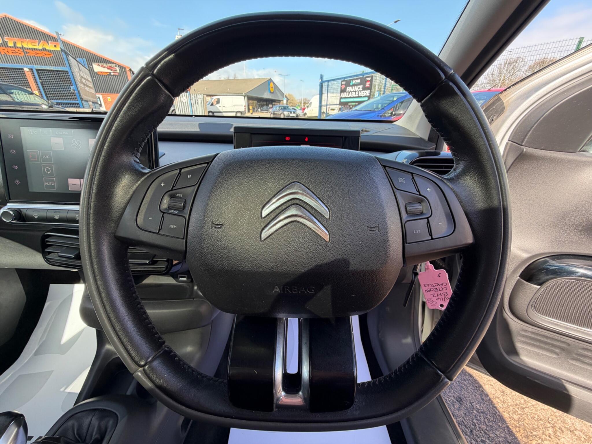 Citroen C4 Cactus - Image 20