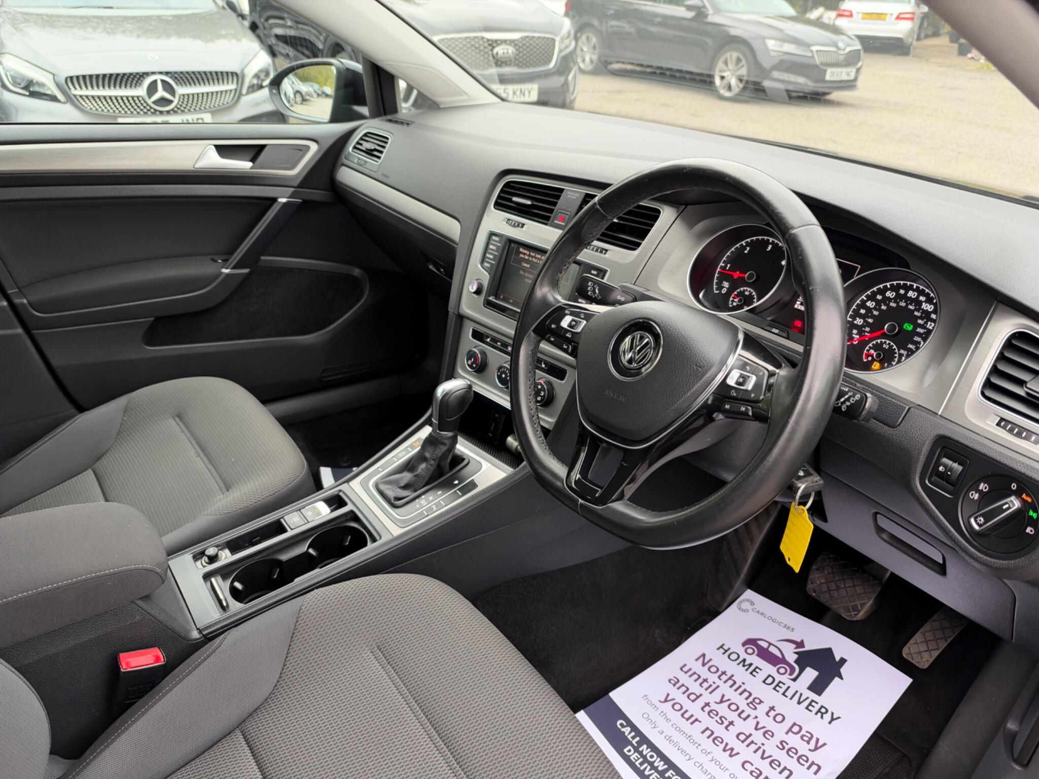 Volkswagen Golf - Image 20