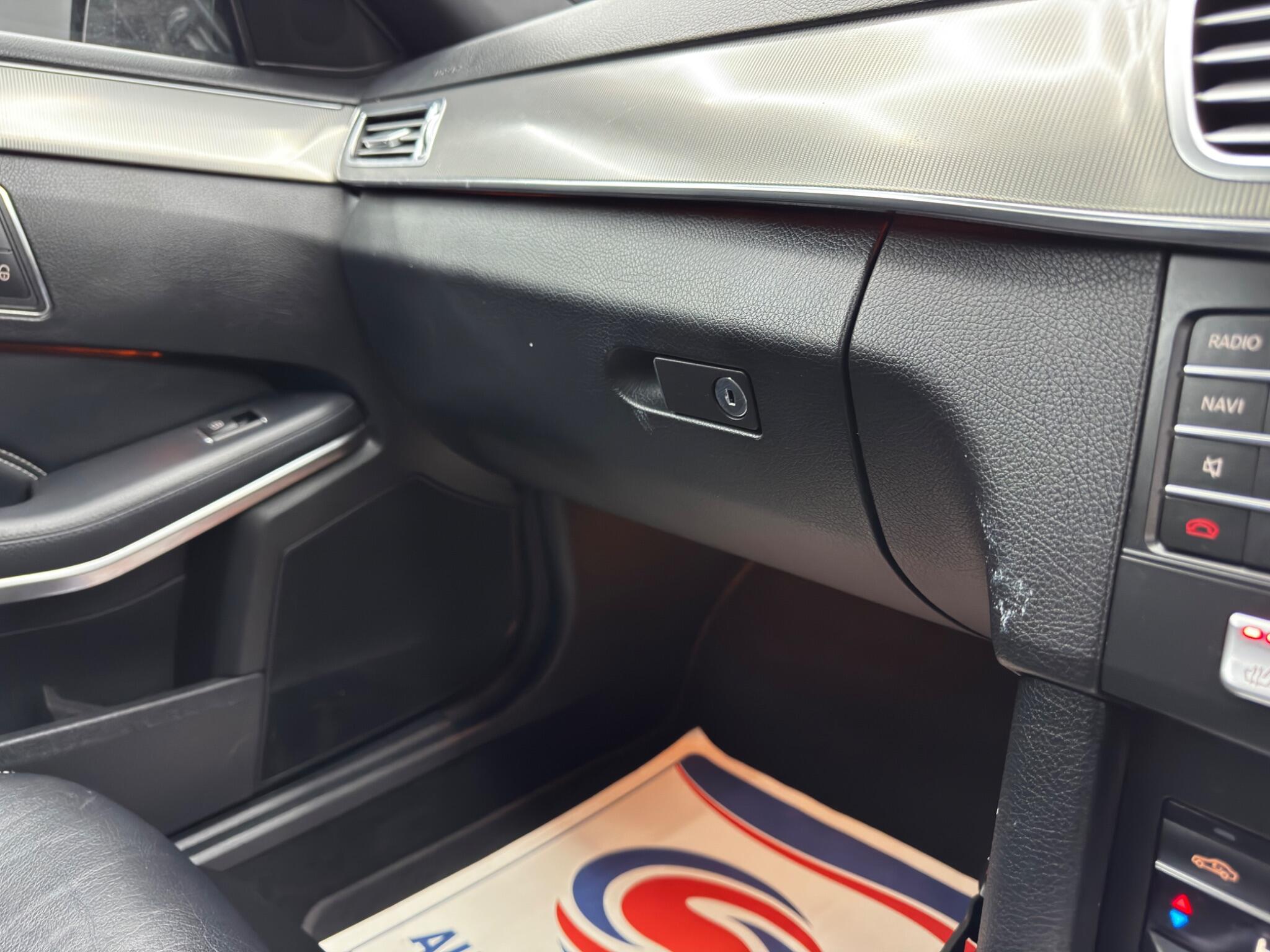 Mercedes E Class - Image 32