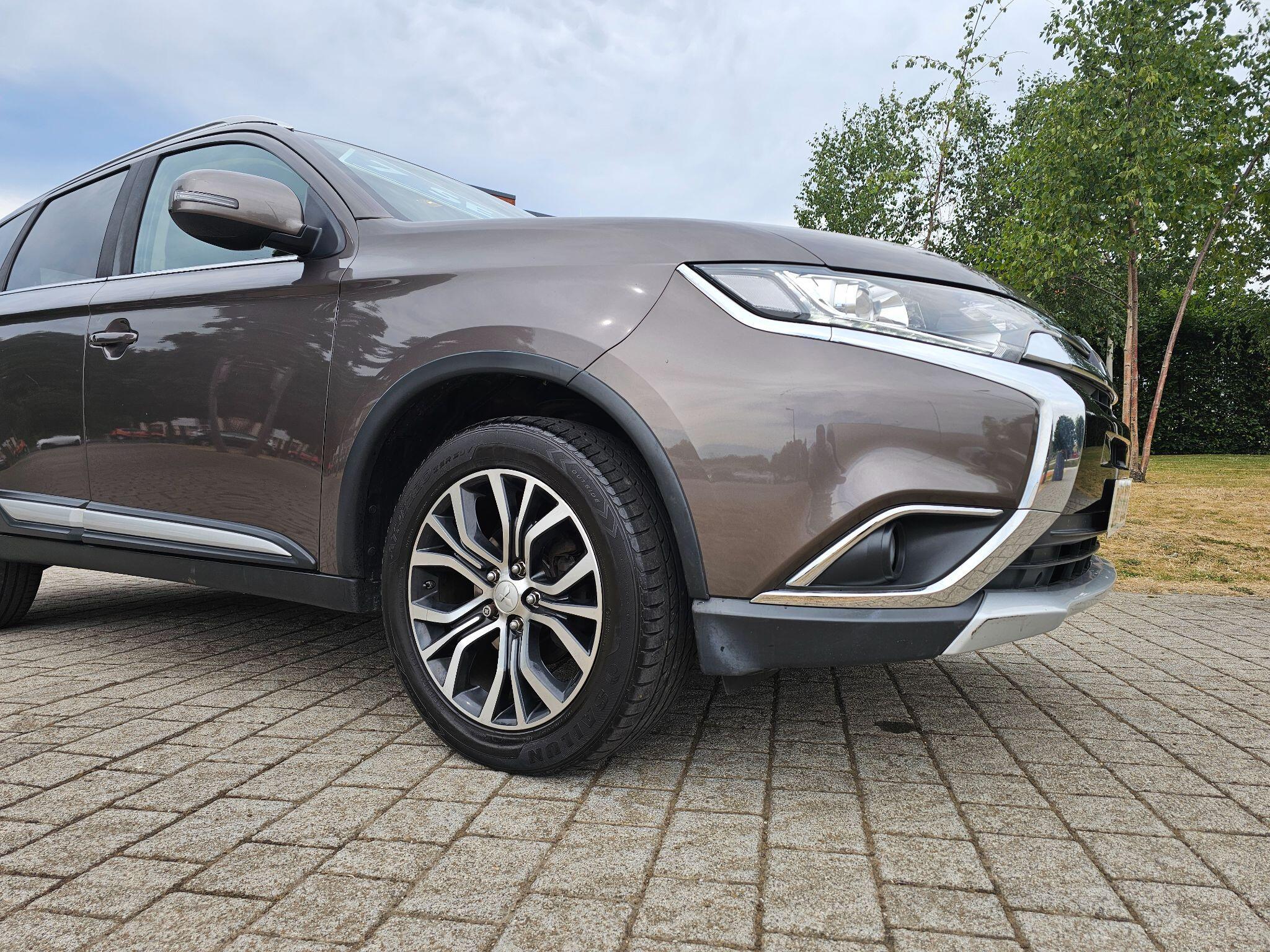 Mitsubishi Outlander - Image 8