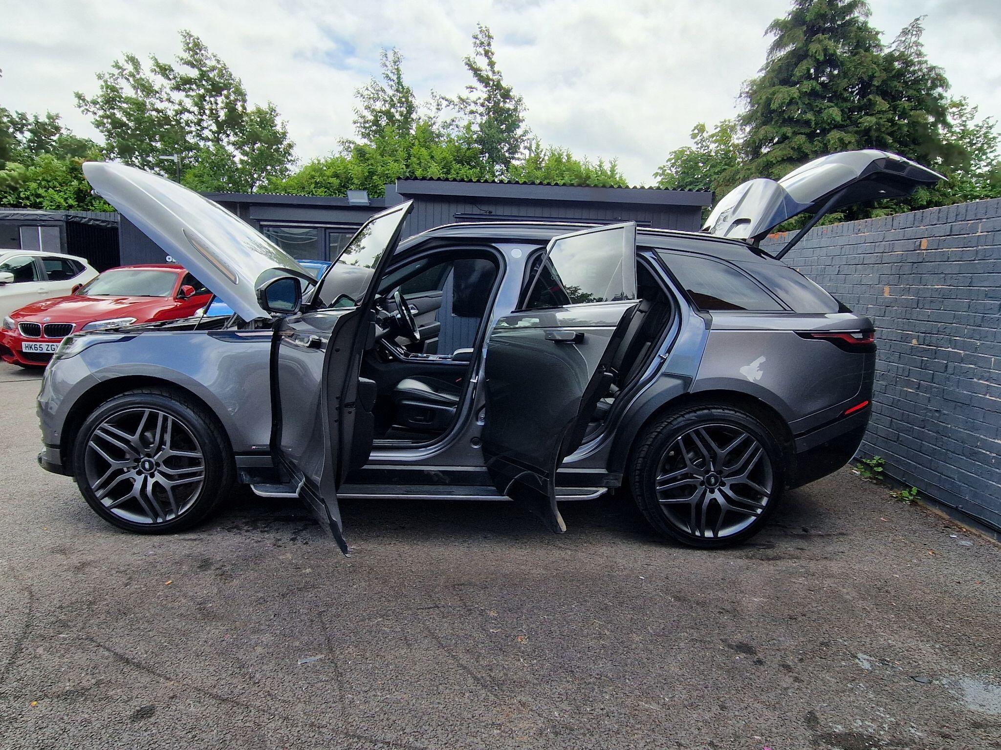 Land Rover Range Rover Velar - Image 15