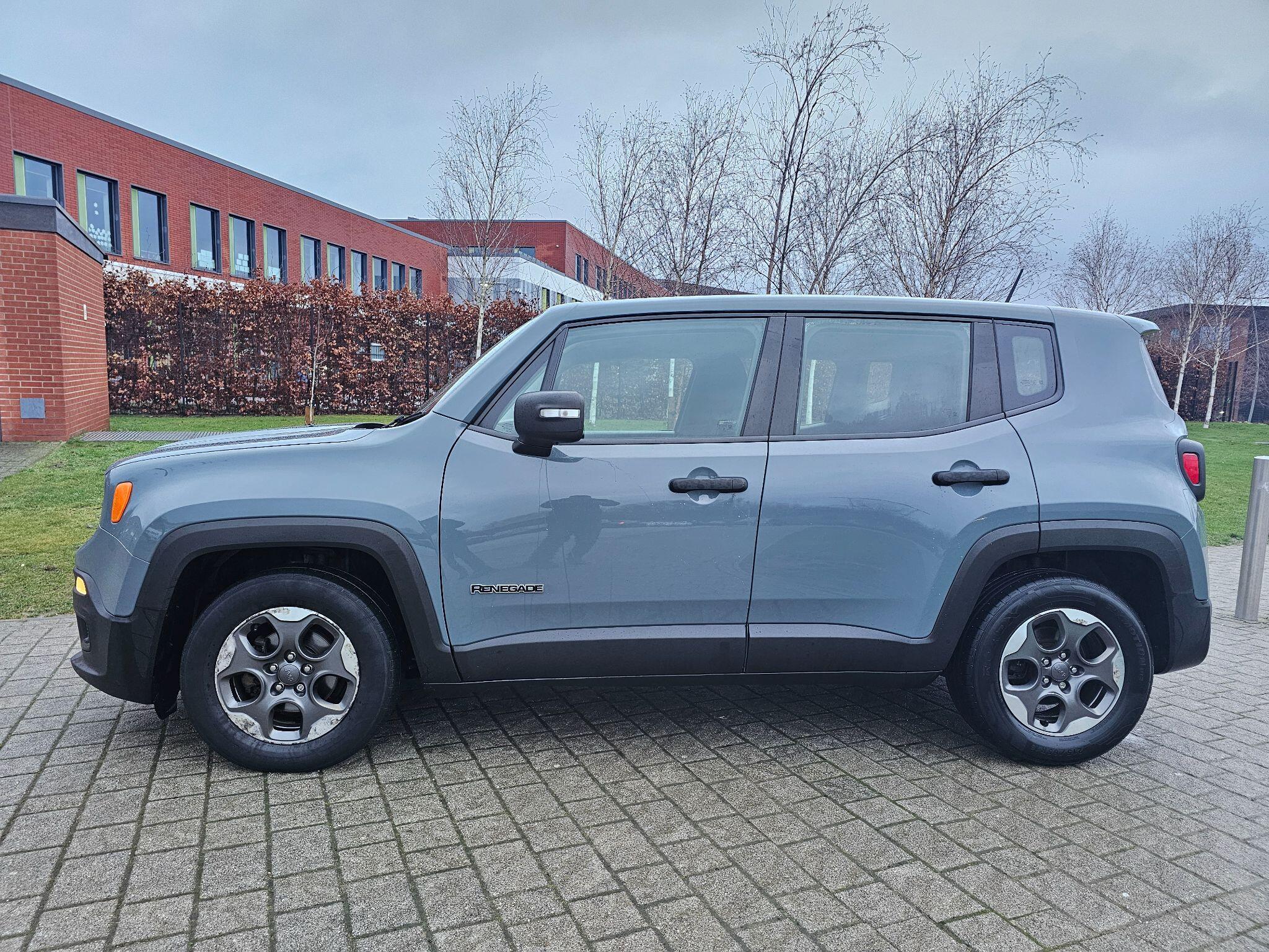 Jeep Renegade - Image 8