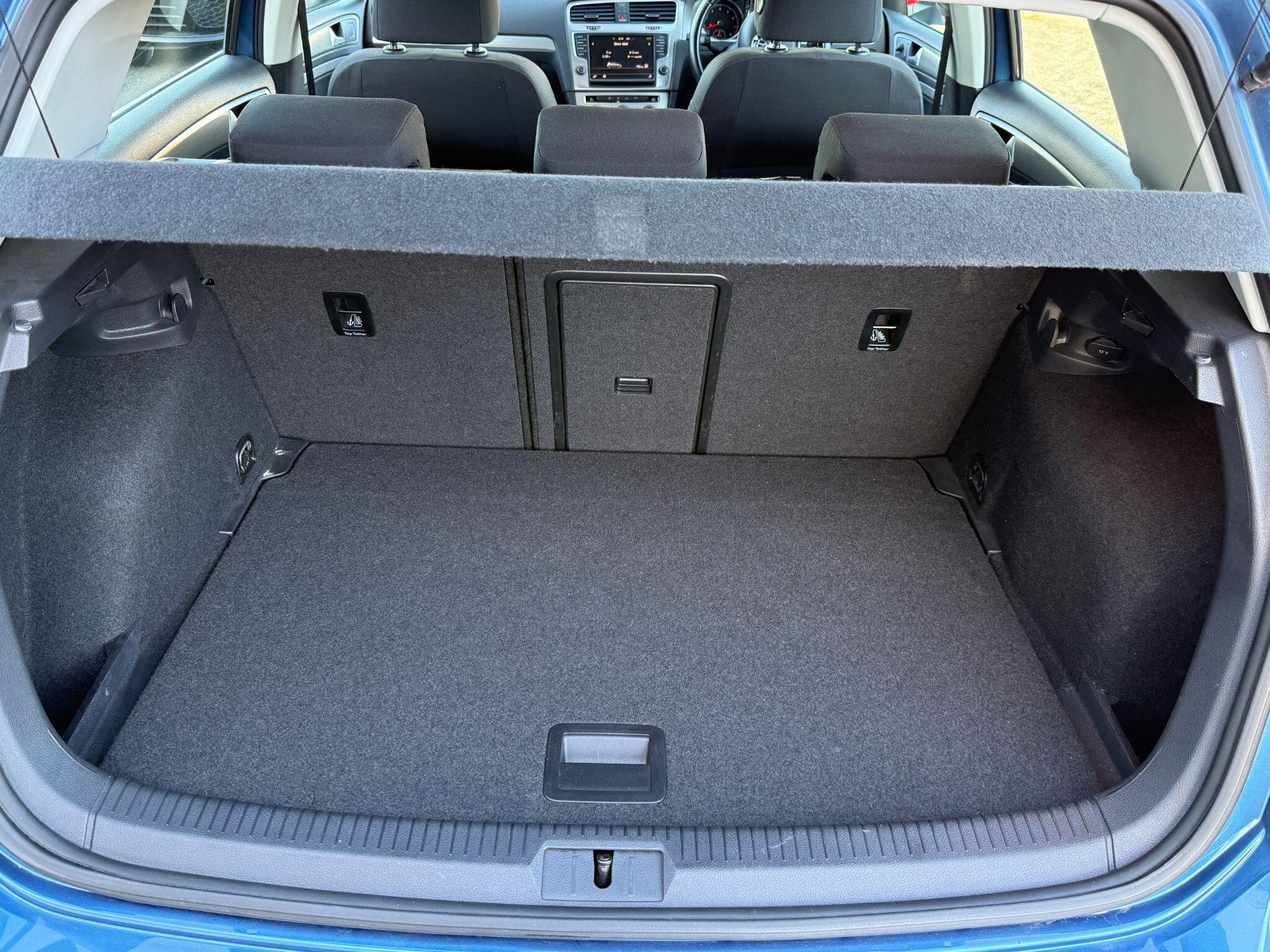 Volkswagen Golf - Image 79