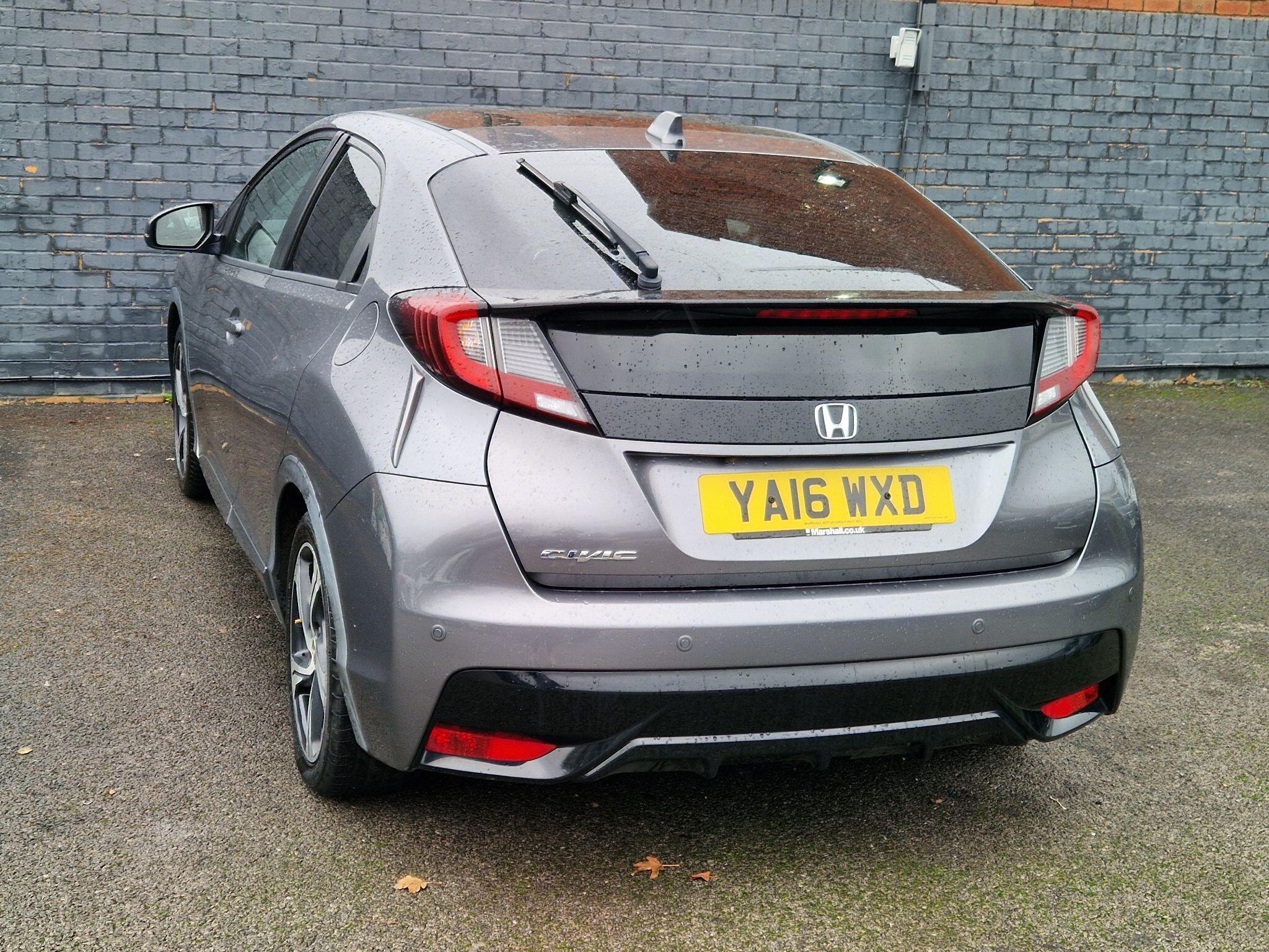 Honda Civic - Image 8