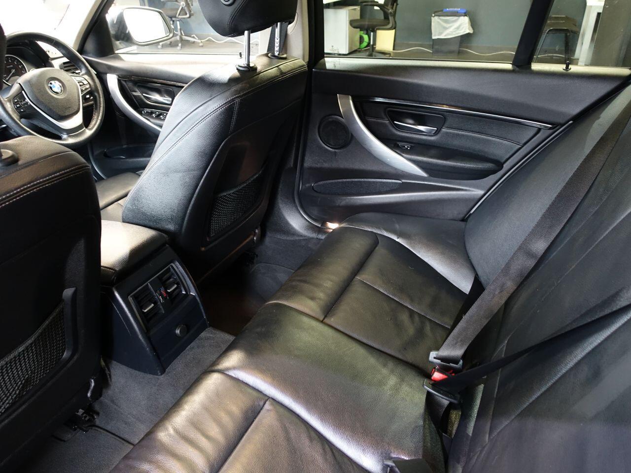 BMW 3 Series - Image 21