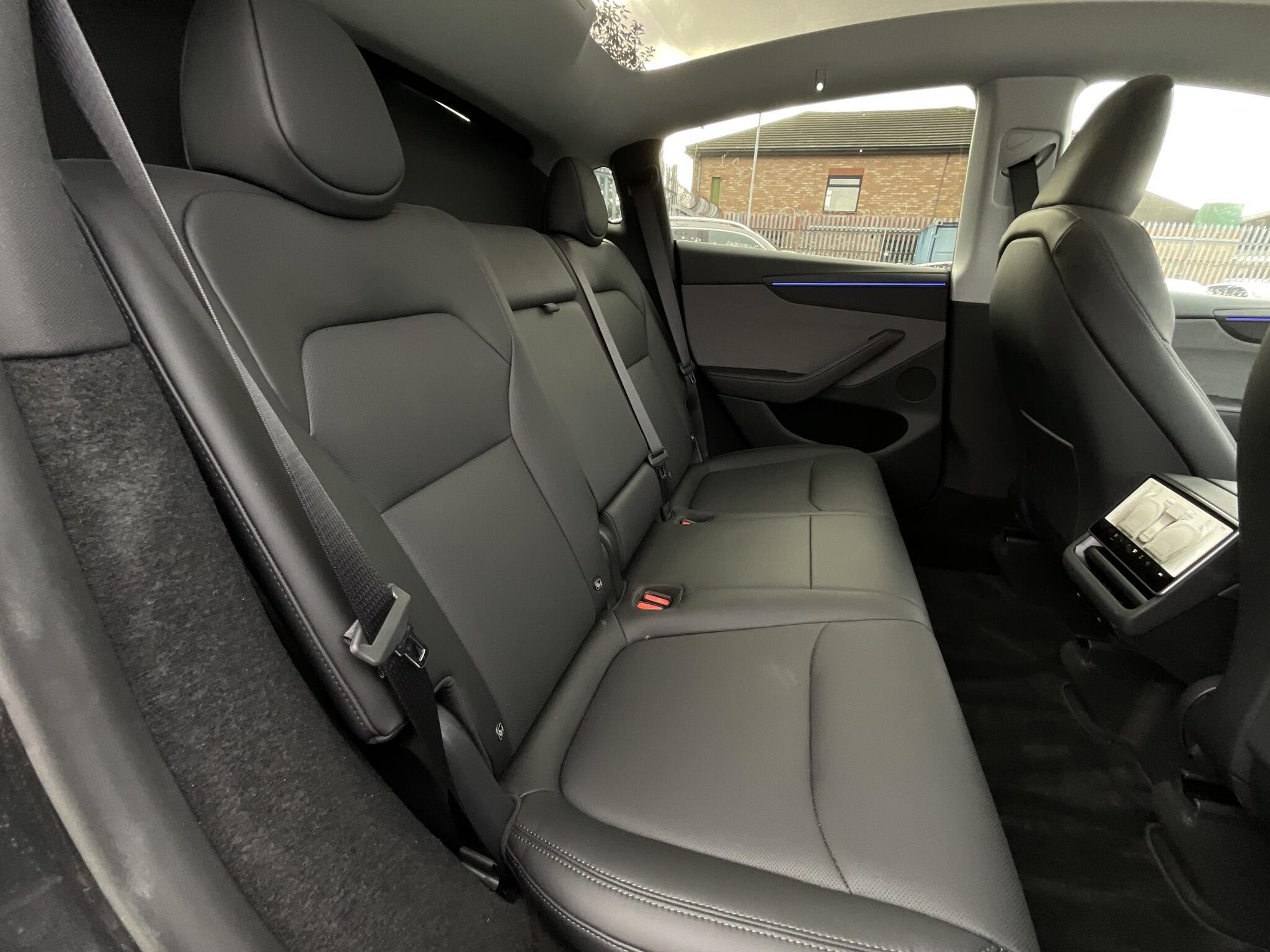 Tesla Model Y - Image 11