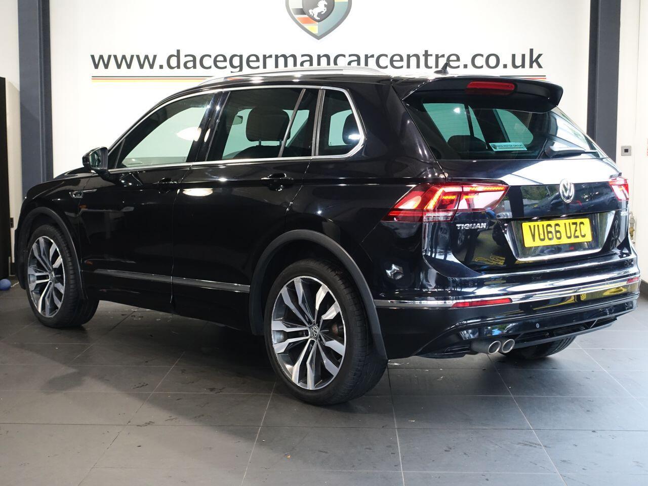 Volkswagen Tiguan - Image 9