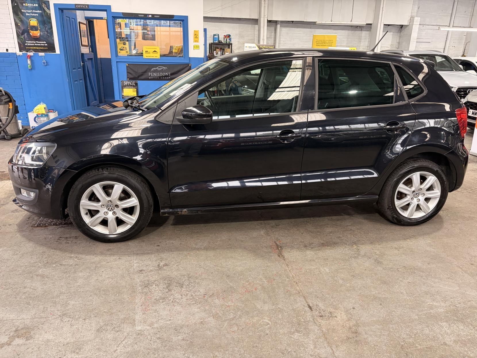 Volkswagen Polo - Image 4