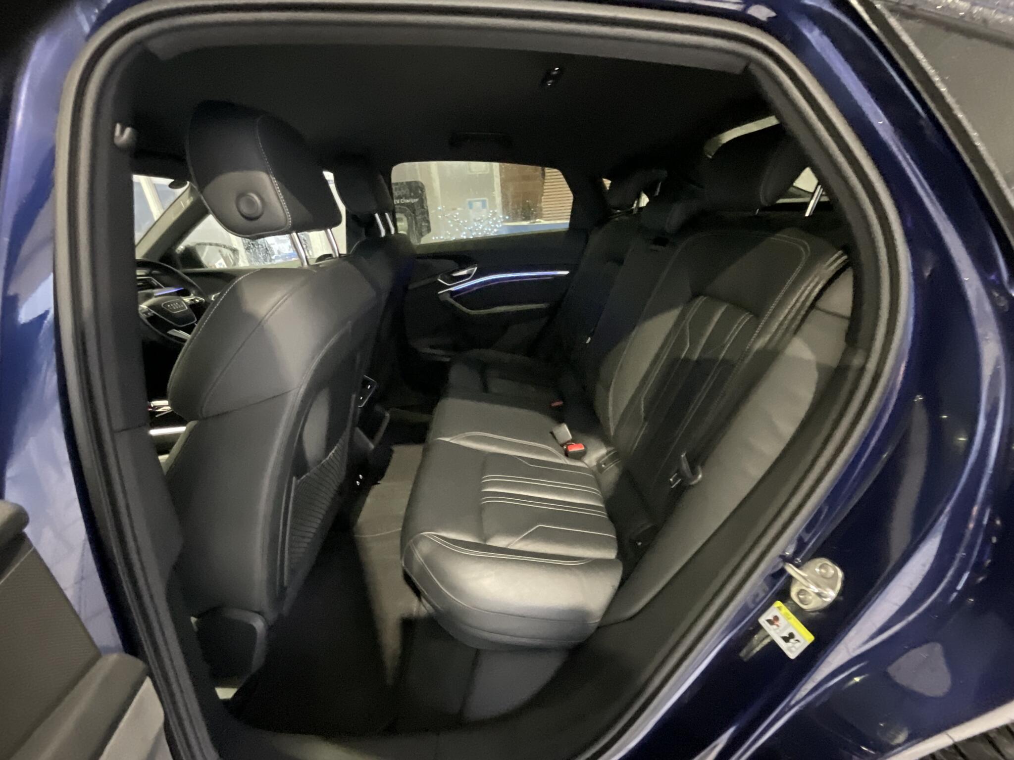 Audi E-Tron - Image 15