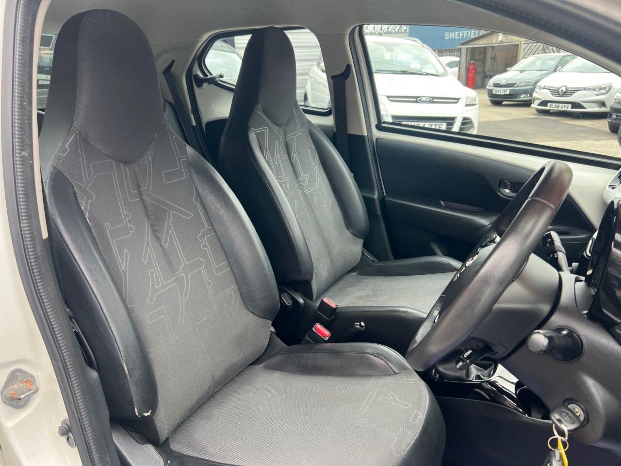 Toyota Aygo - Image 15