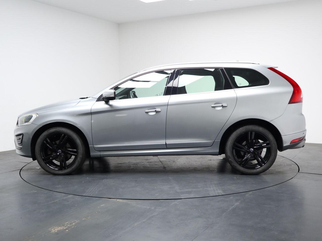 Volvo XC60 - Image 8