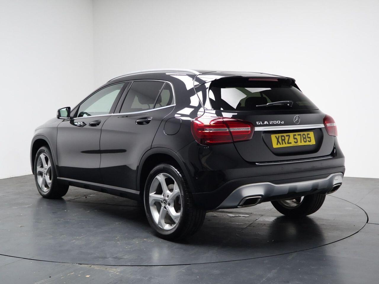 Mercedes-benz GLA - Image 9