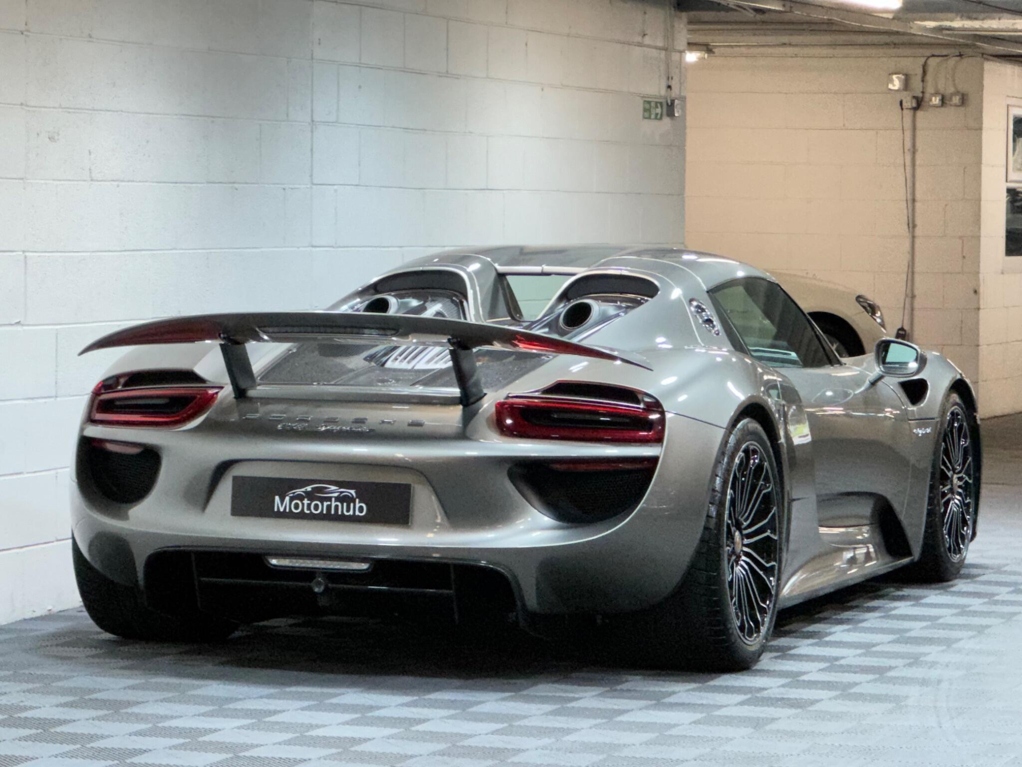 Porsche 918 - Image 5