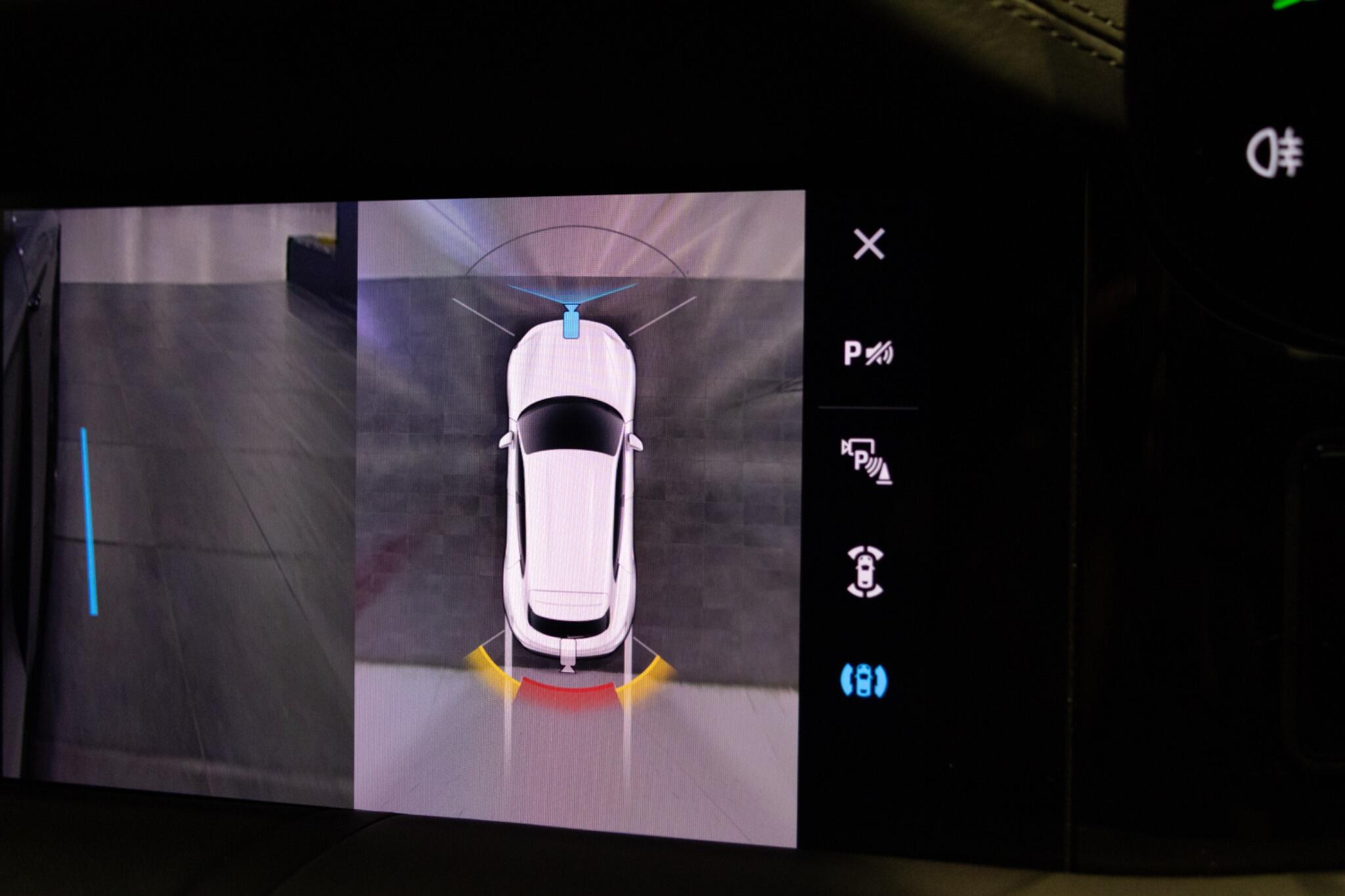 Porsche Taycan - Image 46