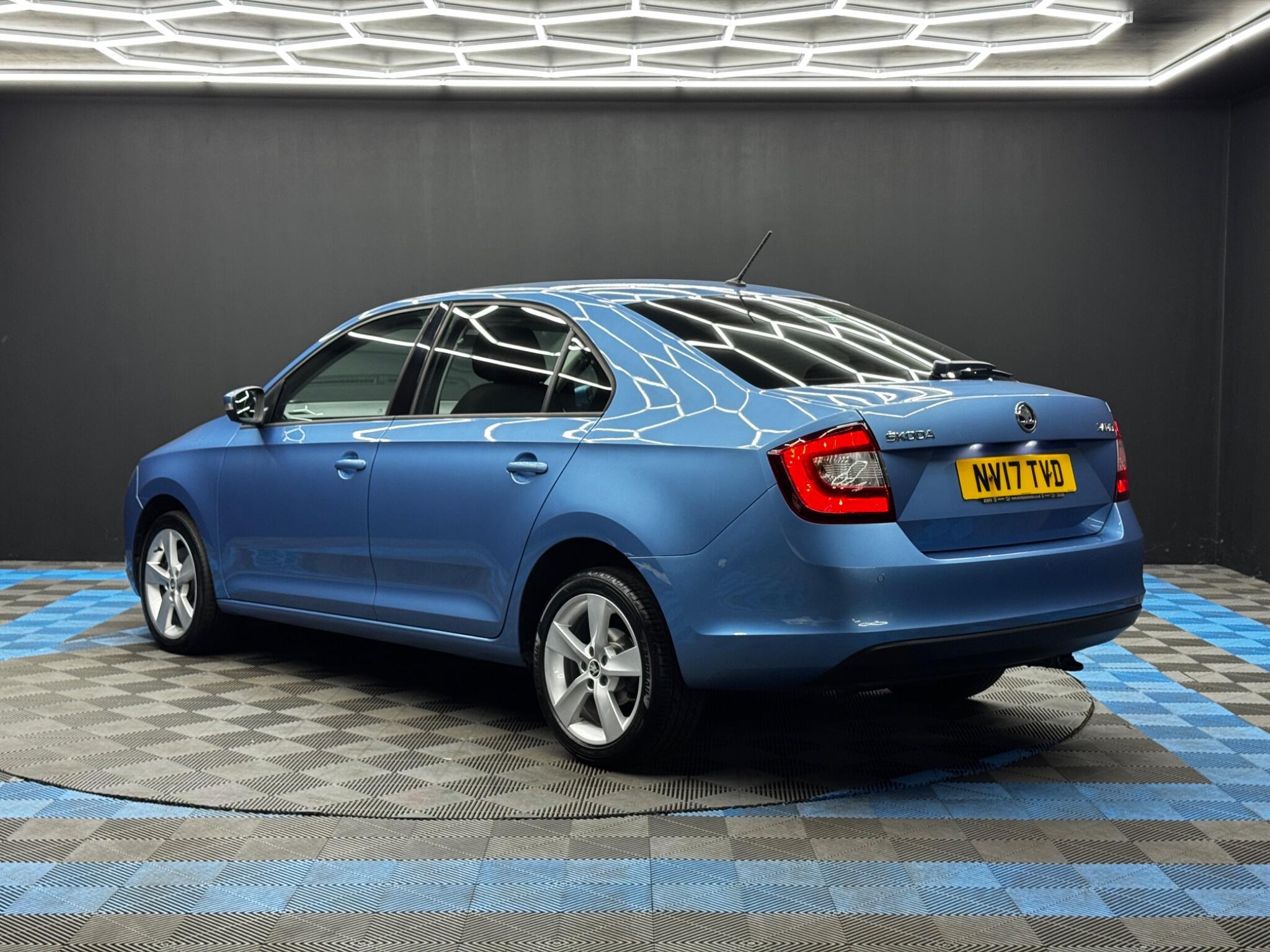 Skoda Rapid - Image 7