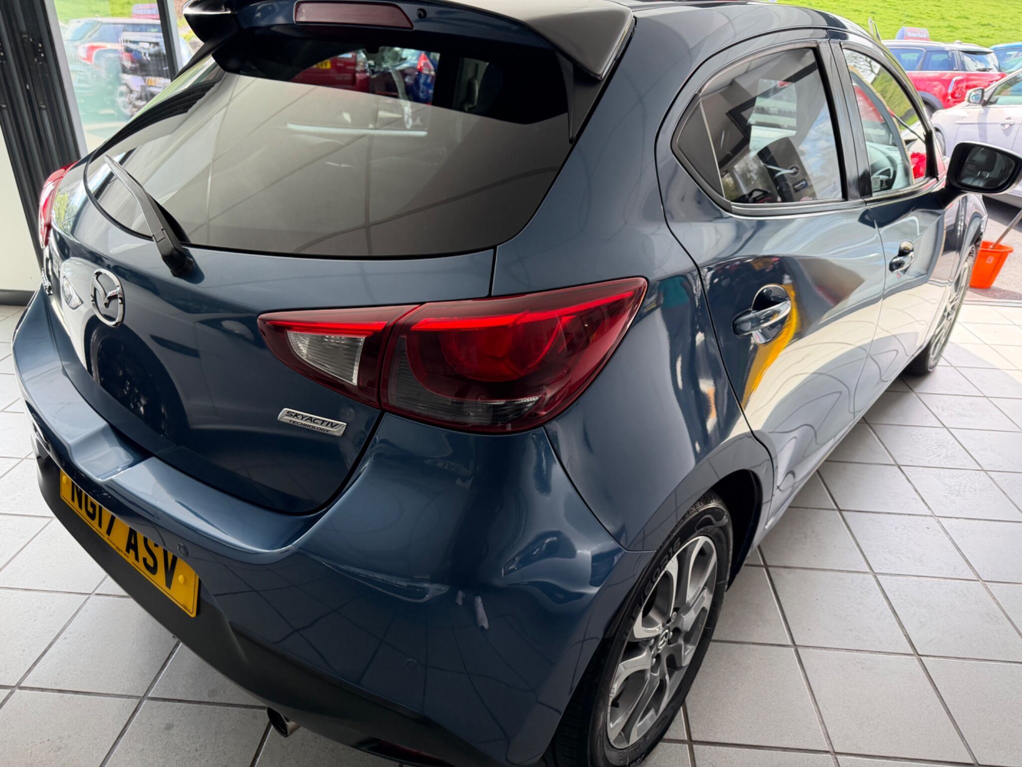 Mazda MAZDA2 - Image 32