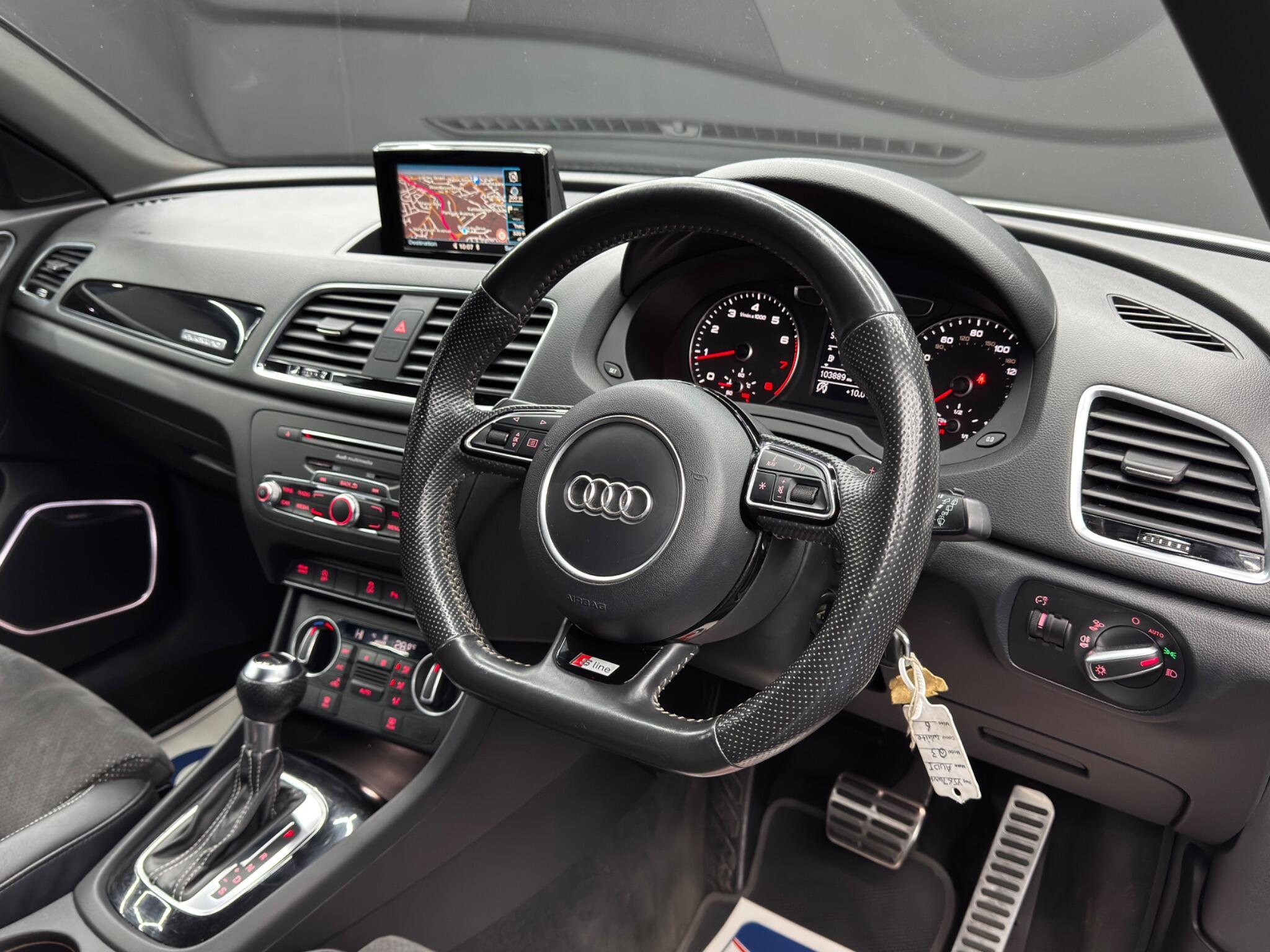 Audi Q3 - Image 9
