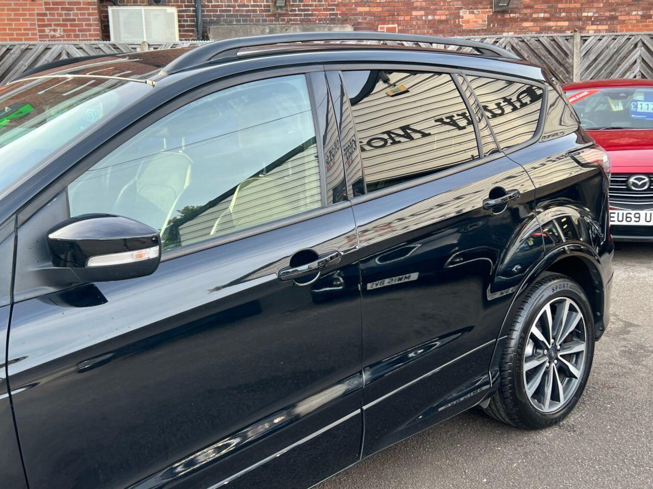 Ford Kuga - Image 10