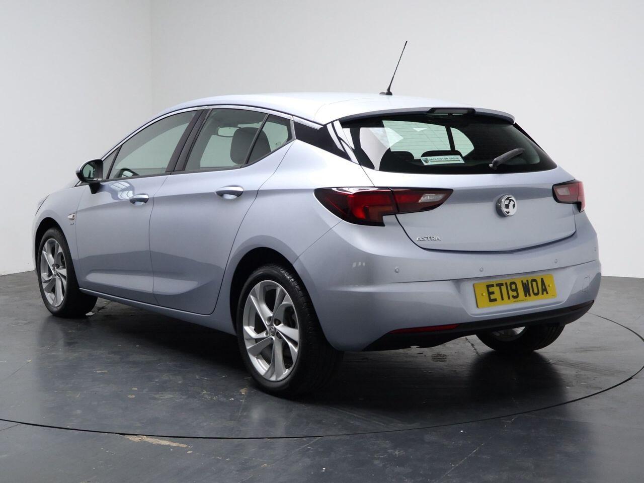 Vauxhall Astra - Image 8