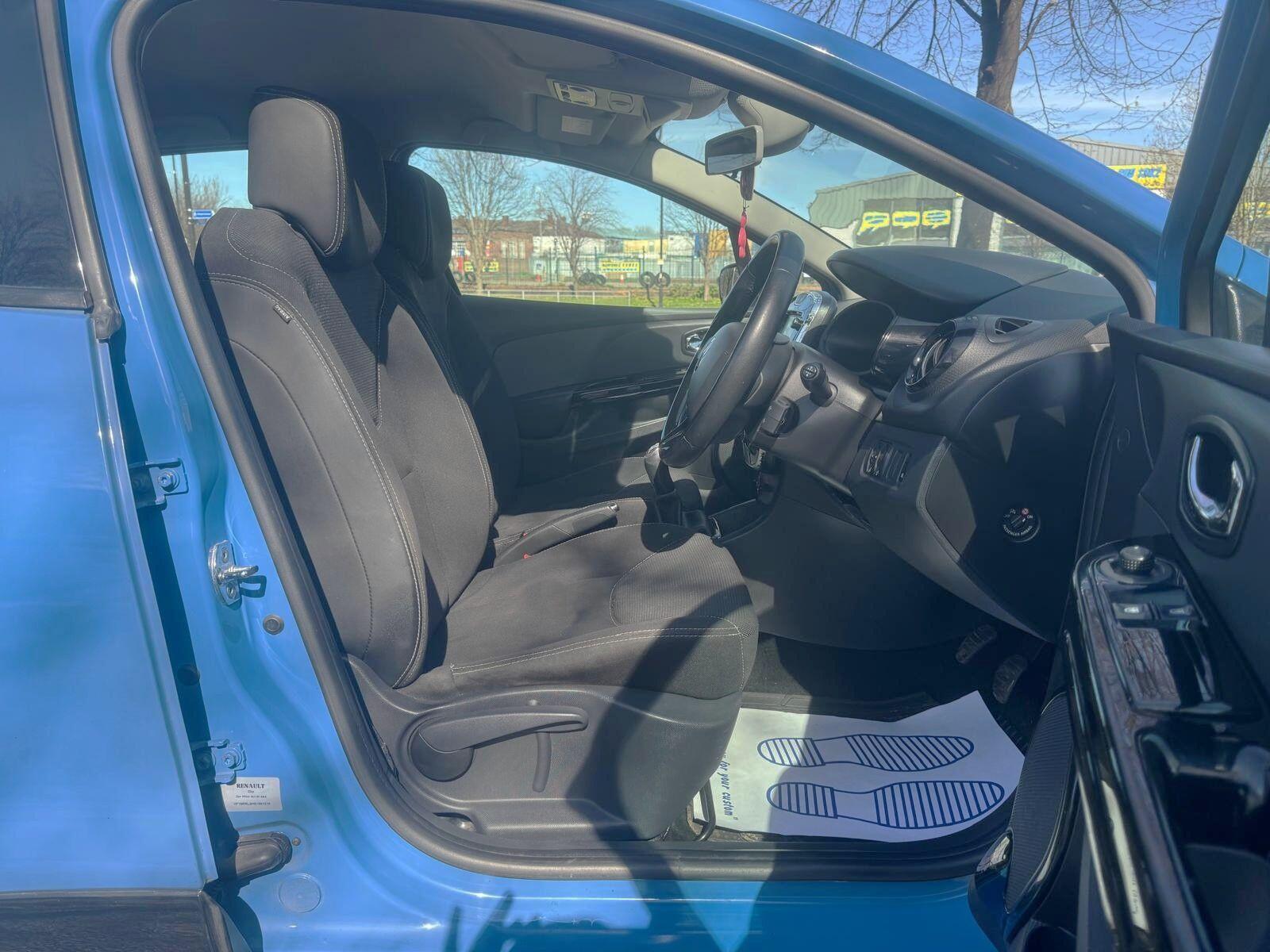 Renault Clio - Image 20