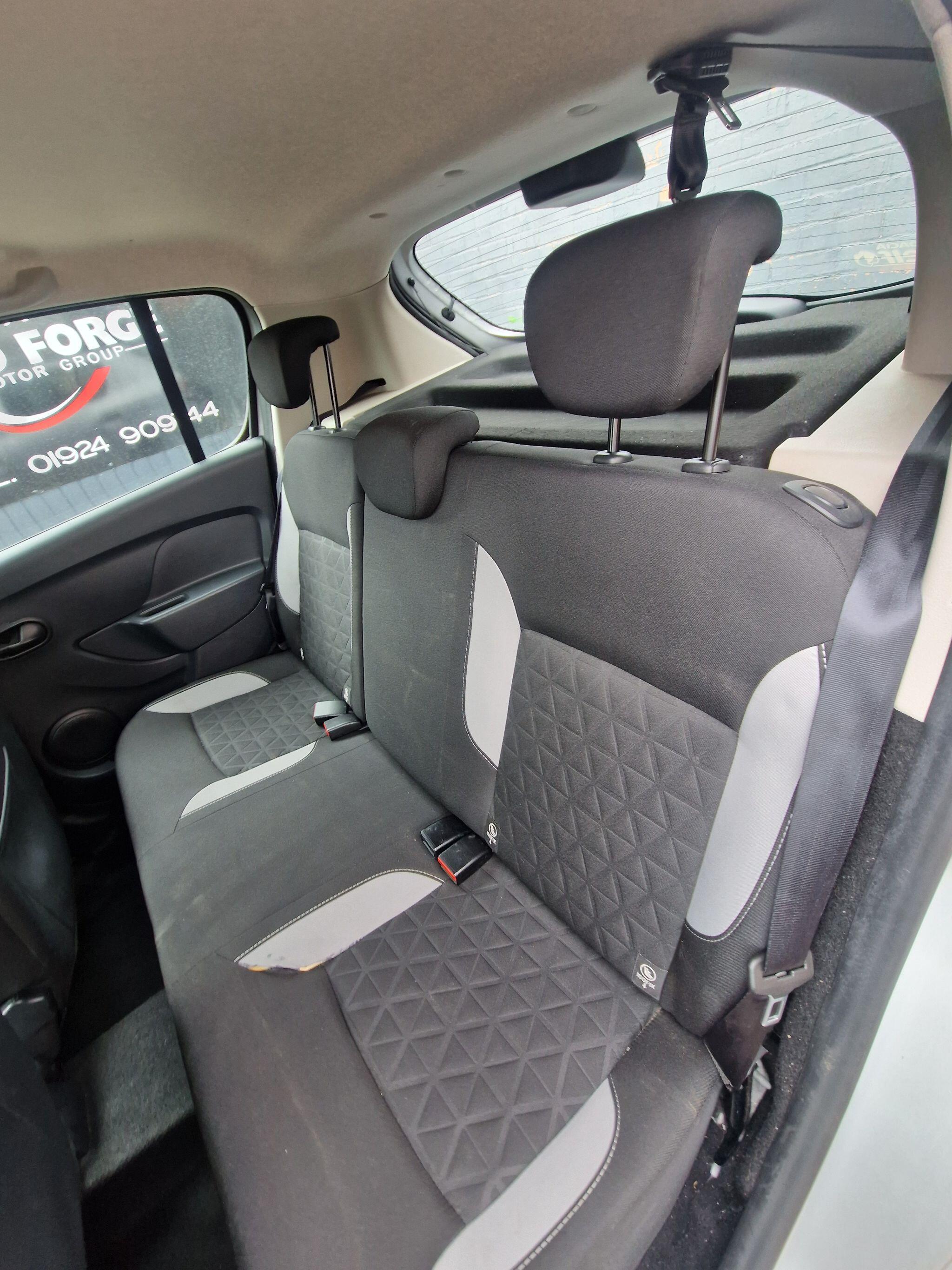 Dacia Sandero Stepway - Image 39