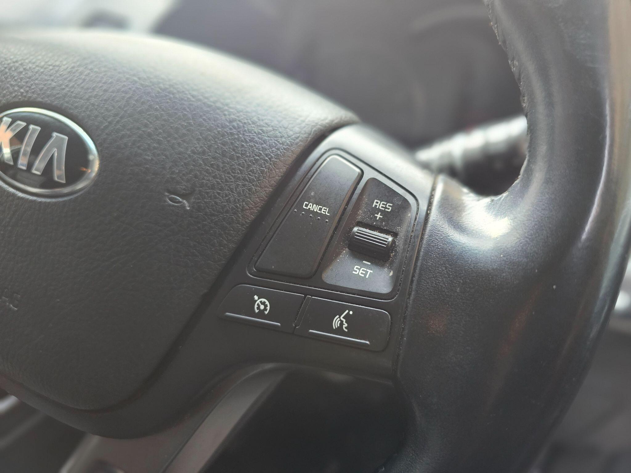 Kia Sorento - Image 28