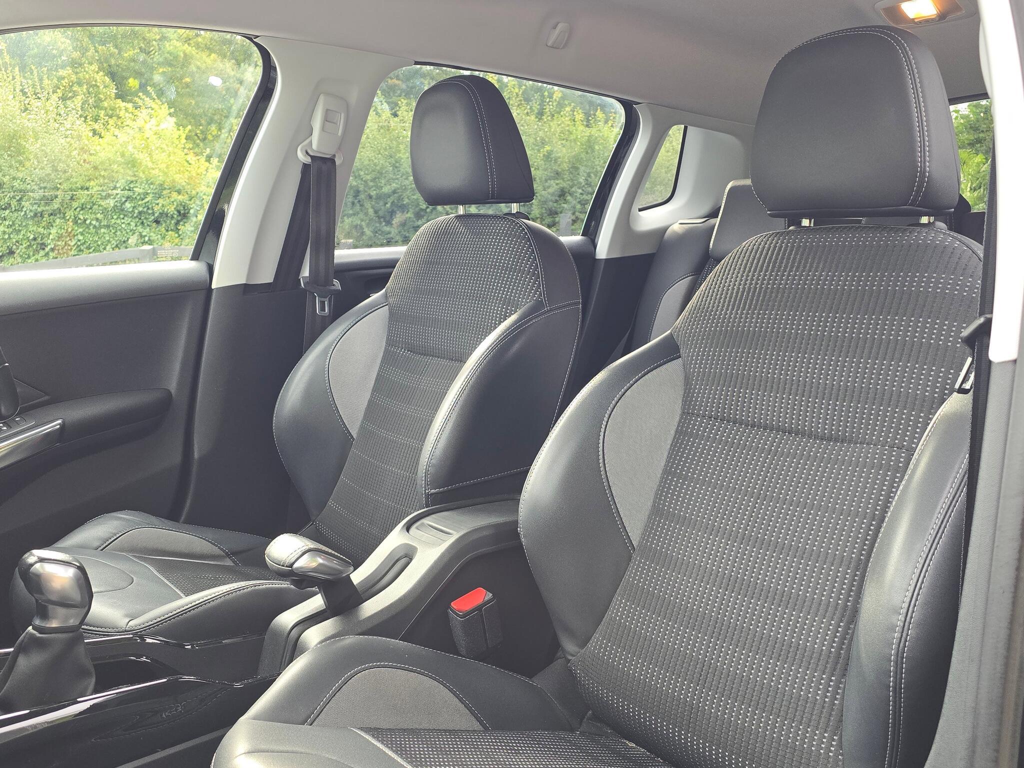 Peugeot 2008 - Image 3