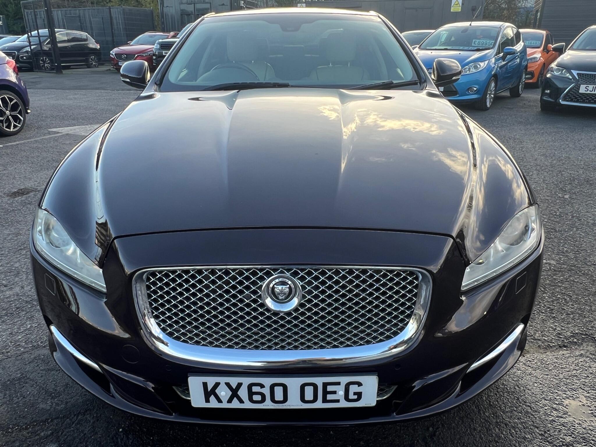 Jaguar XJ - Image 3