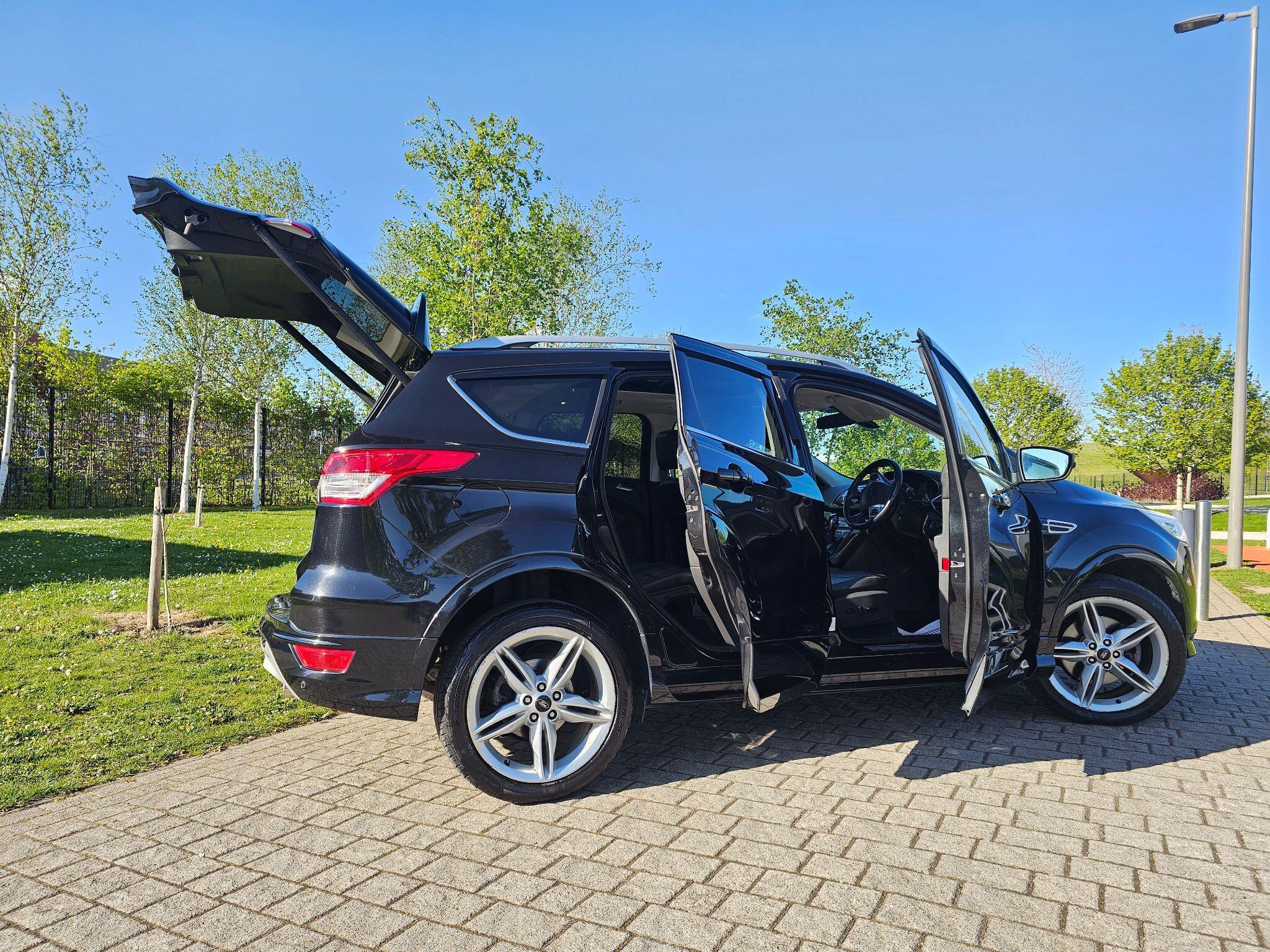 Ford Kuga - Image 21