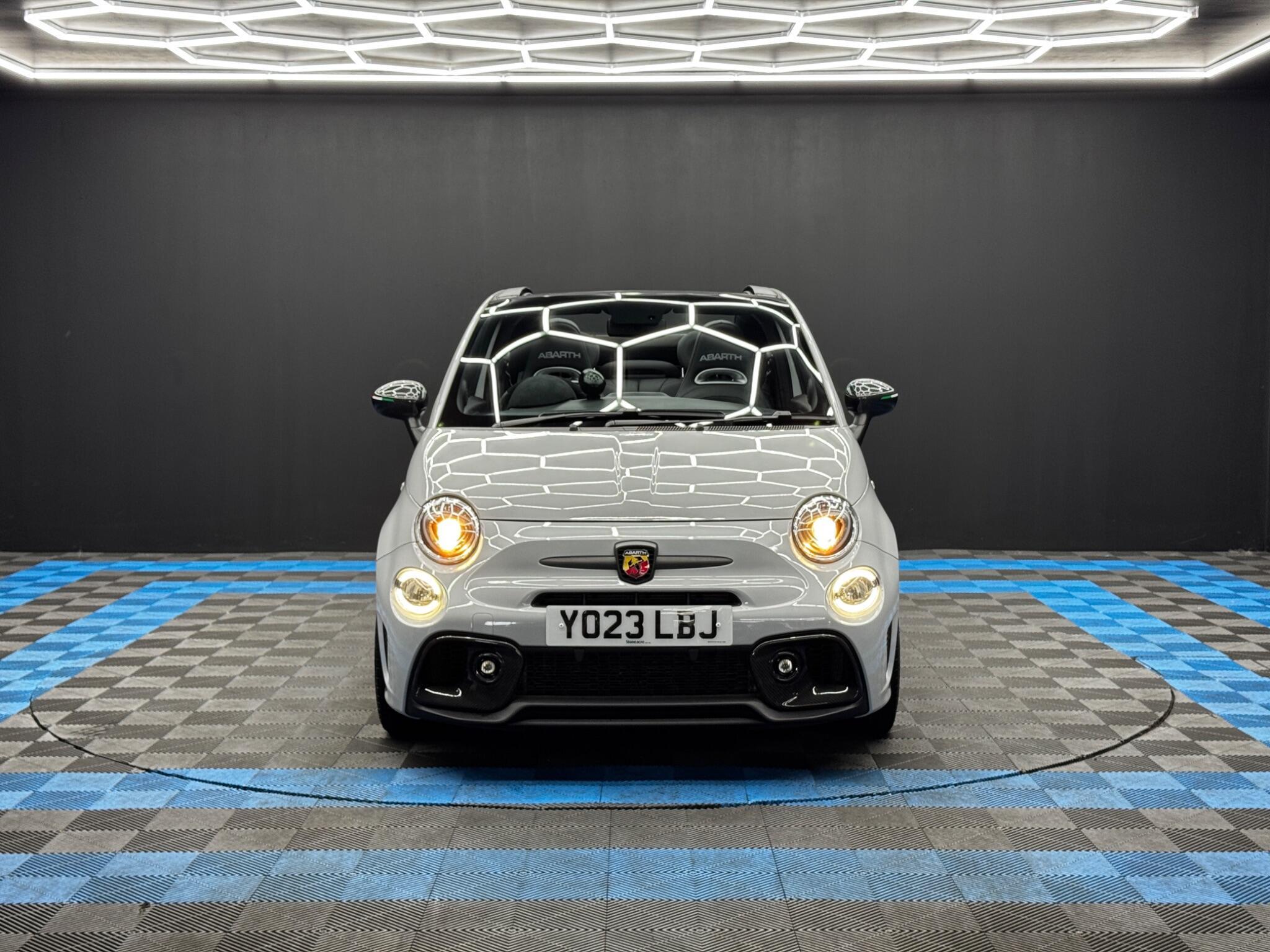 Abarth 695C - Image 2