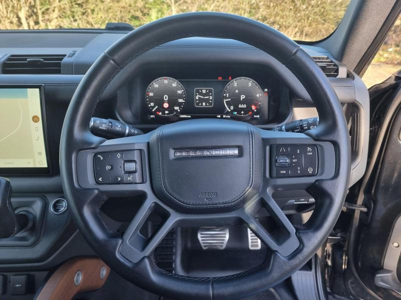 Land Rover Defender 90 - Image 7