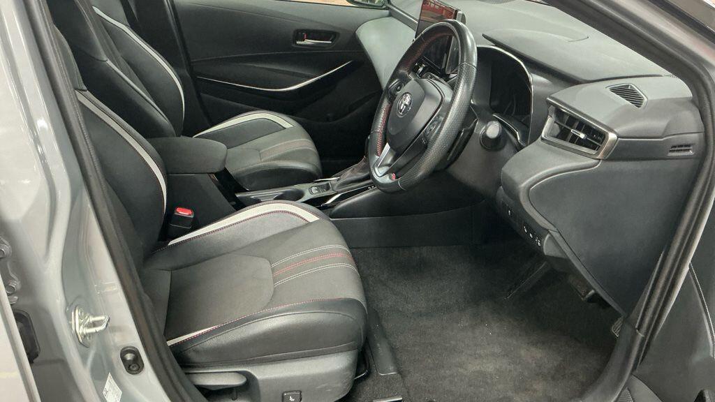 Toyota Corolla - Image 3