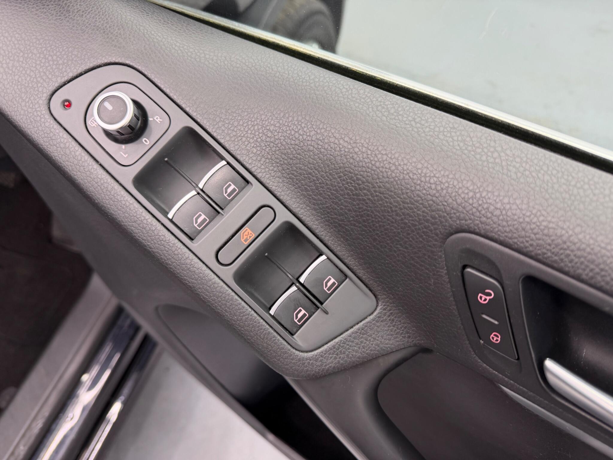 Volkswagen Tiguan - Image 19