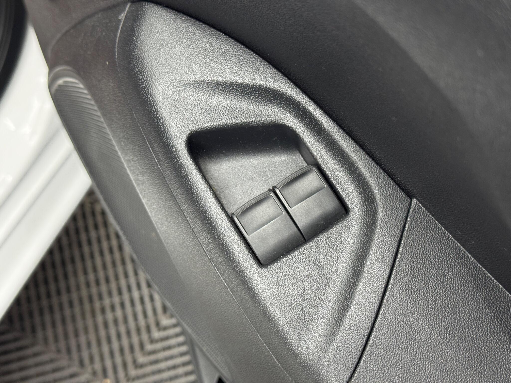 Citroen C1 - Image 37