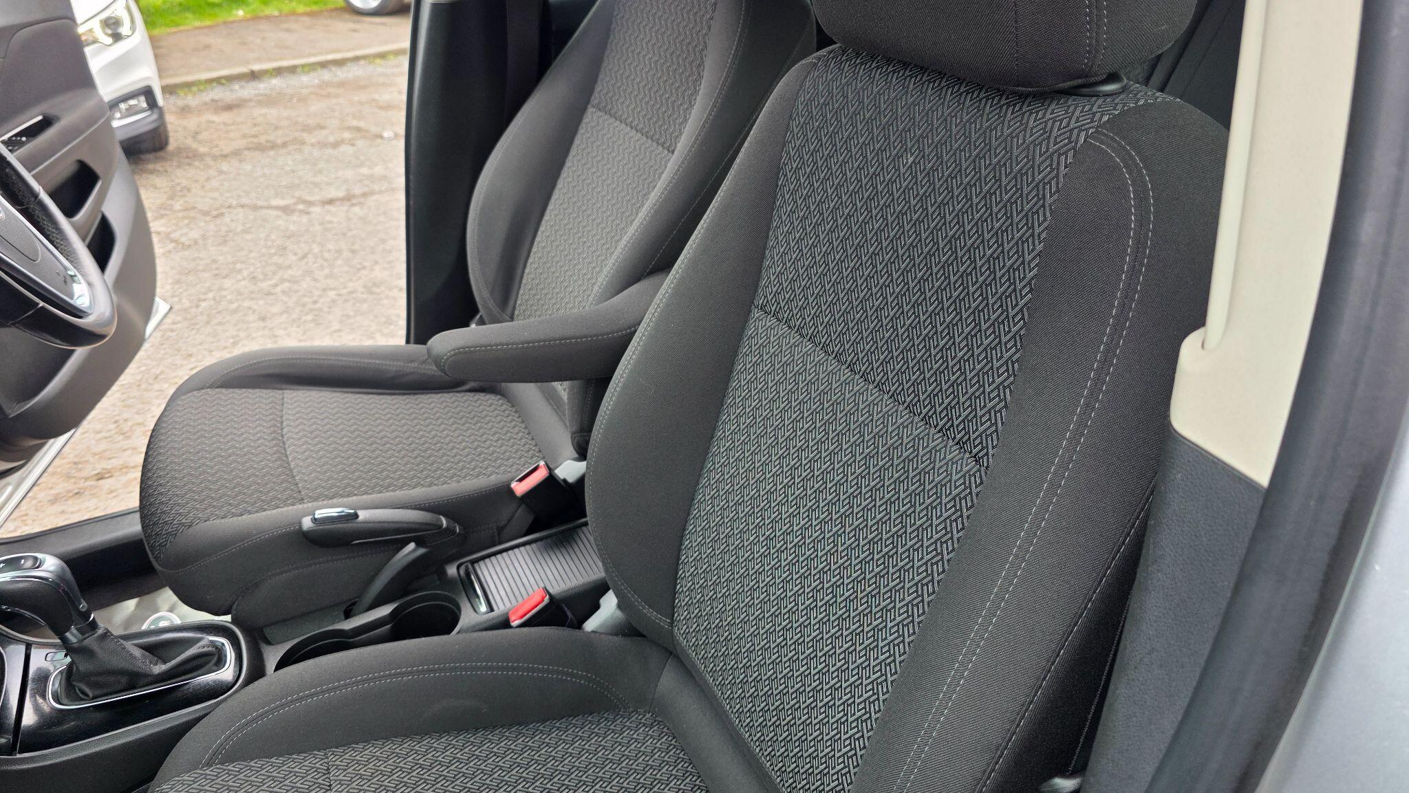 Vauxhall Mokka X - Image 32