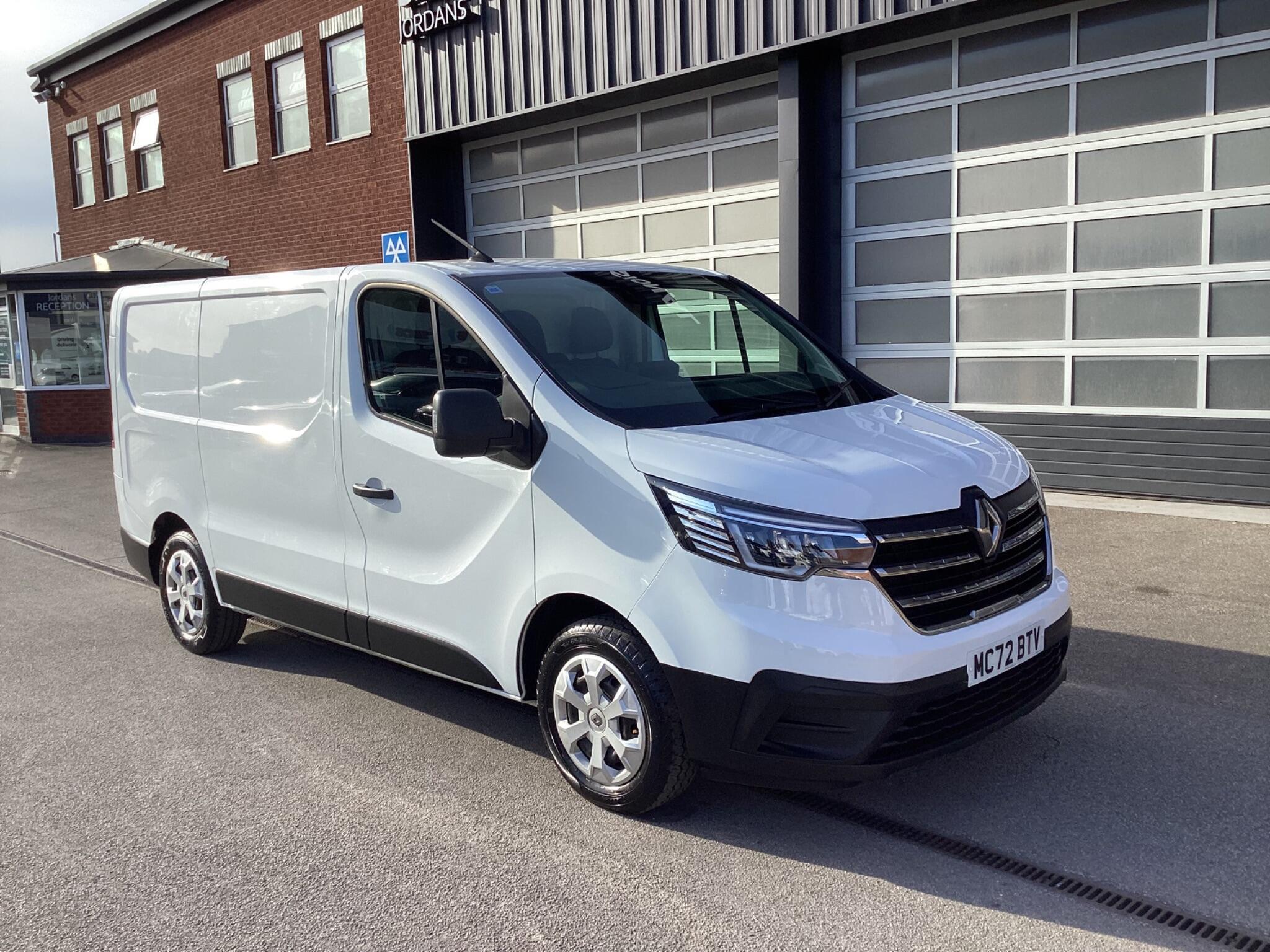 Renault Trafic - Image 9