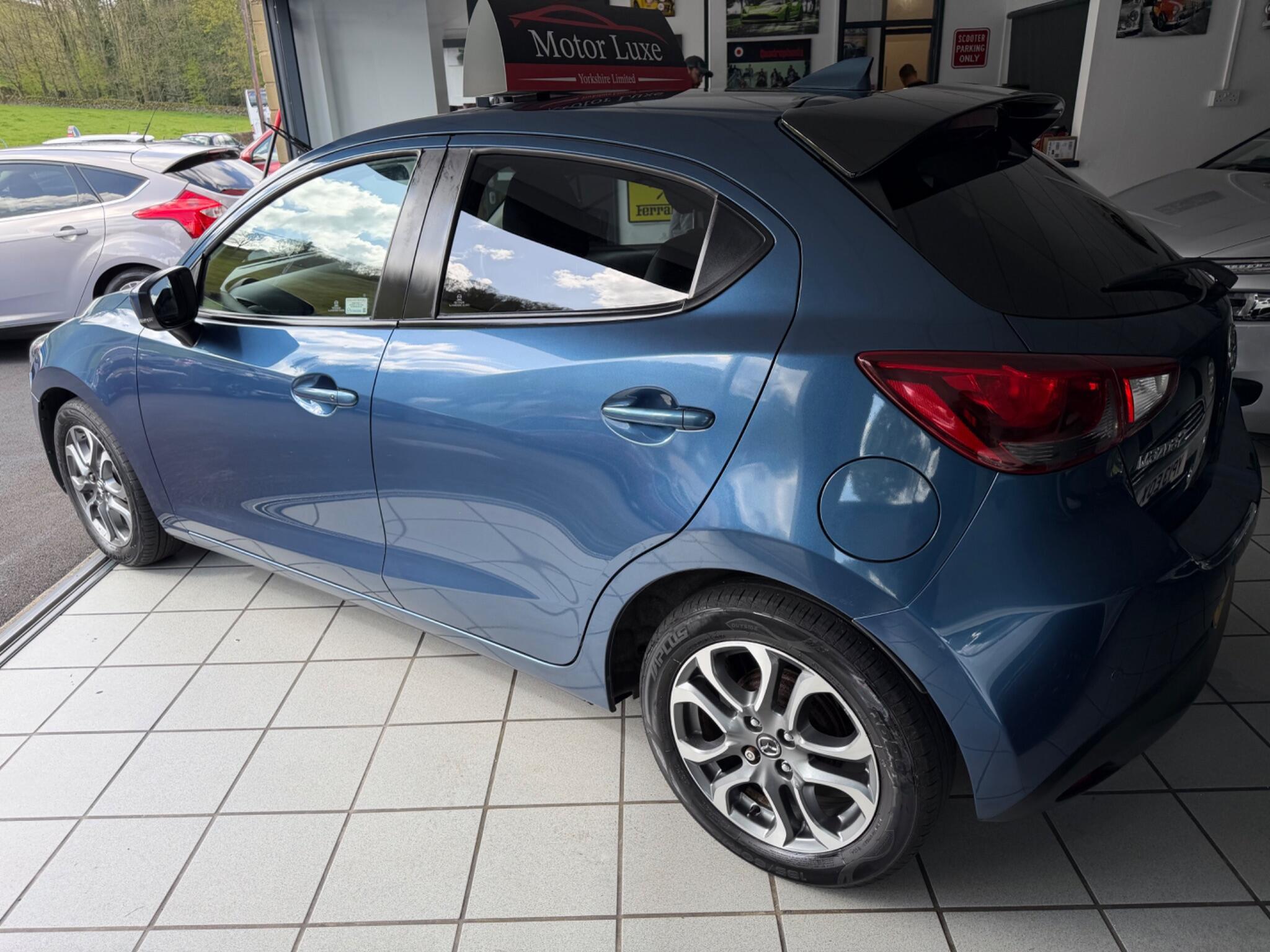 Mazda MAZDA2 - Image 31