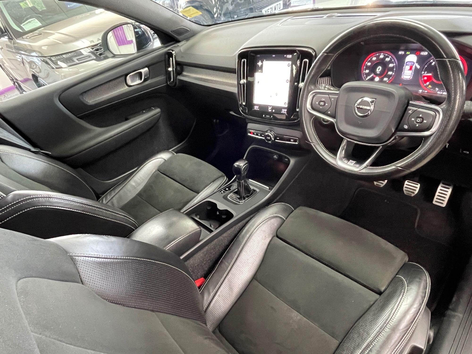 Volvo XC40 - Image 24