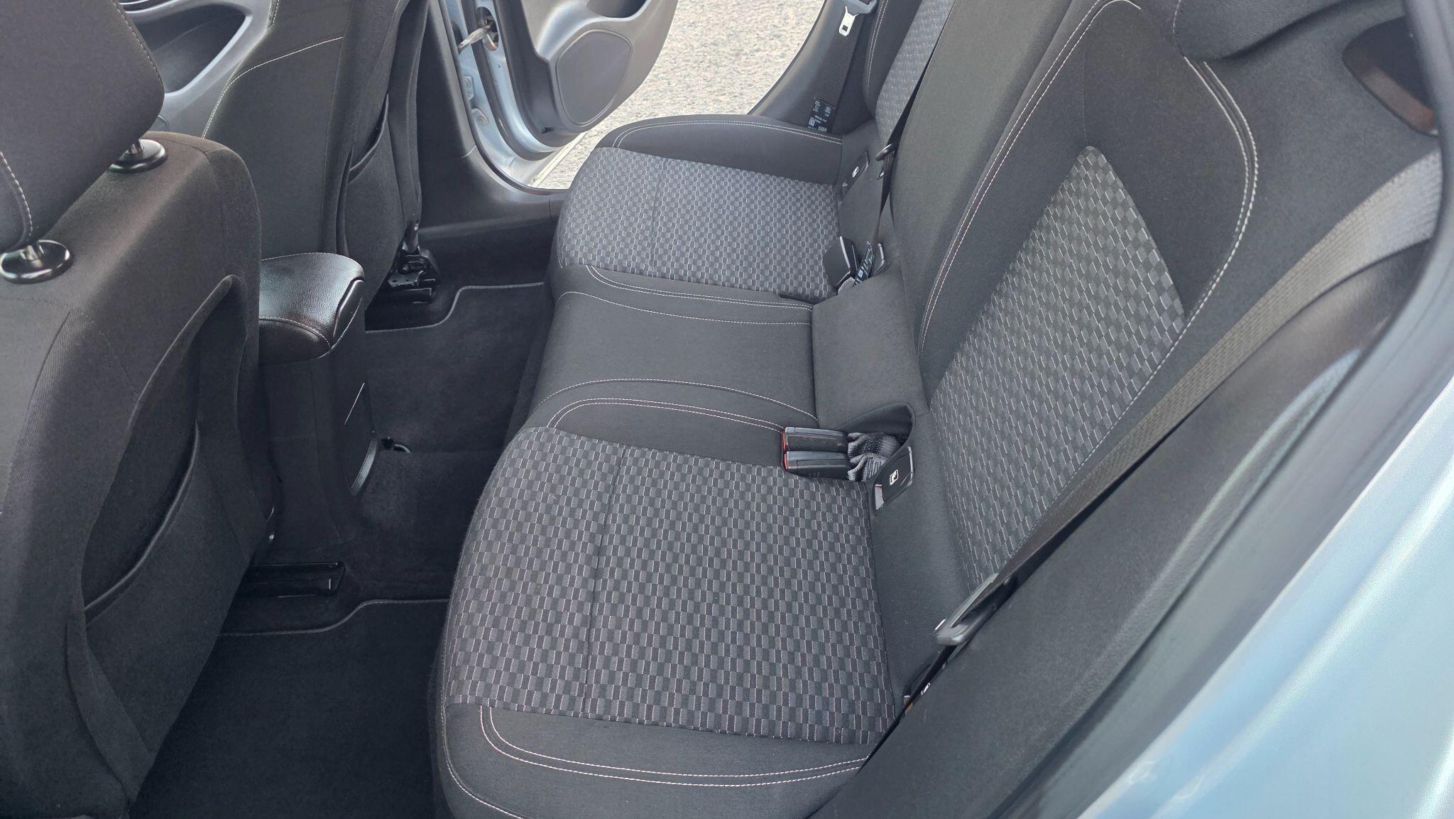 Vauxhall Astra - Image 28