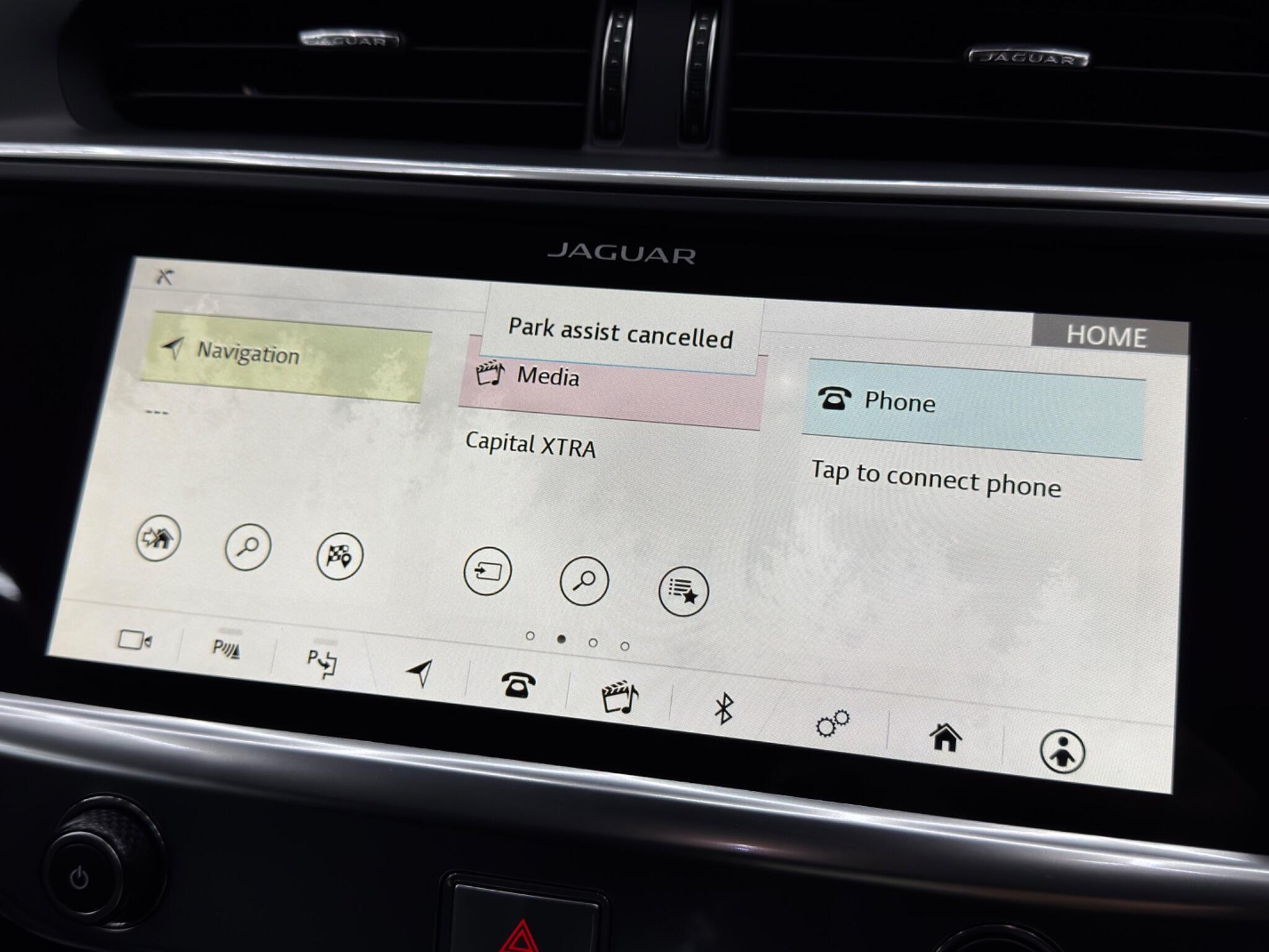 Jaguar I-Pace - Image 30