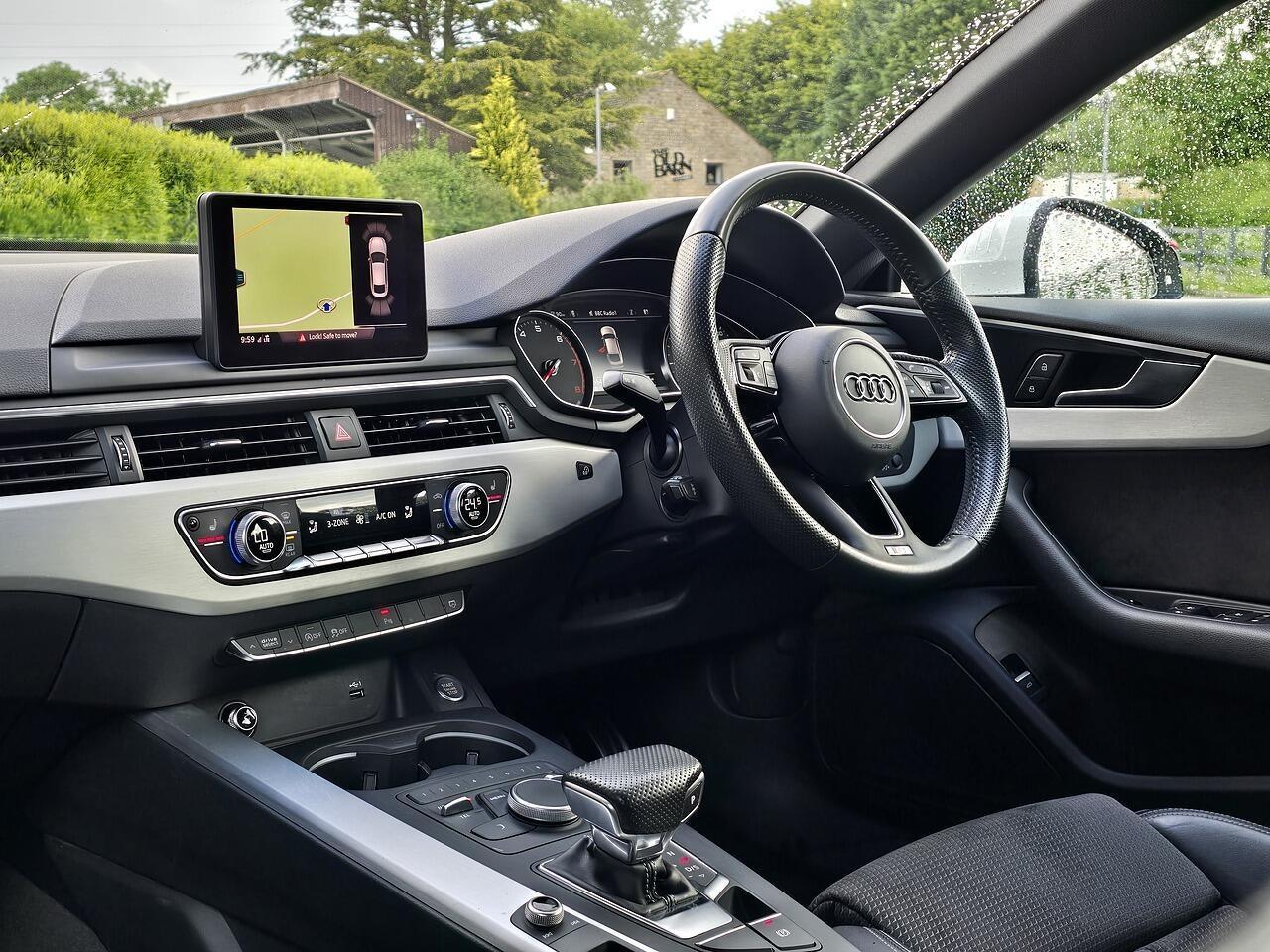 Audi A5 - Image 12