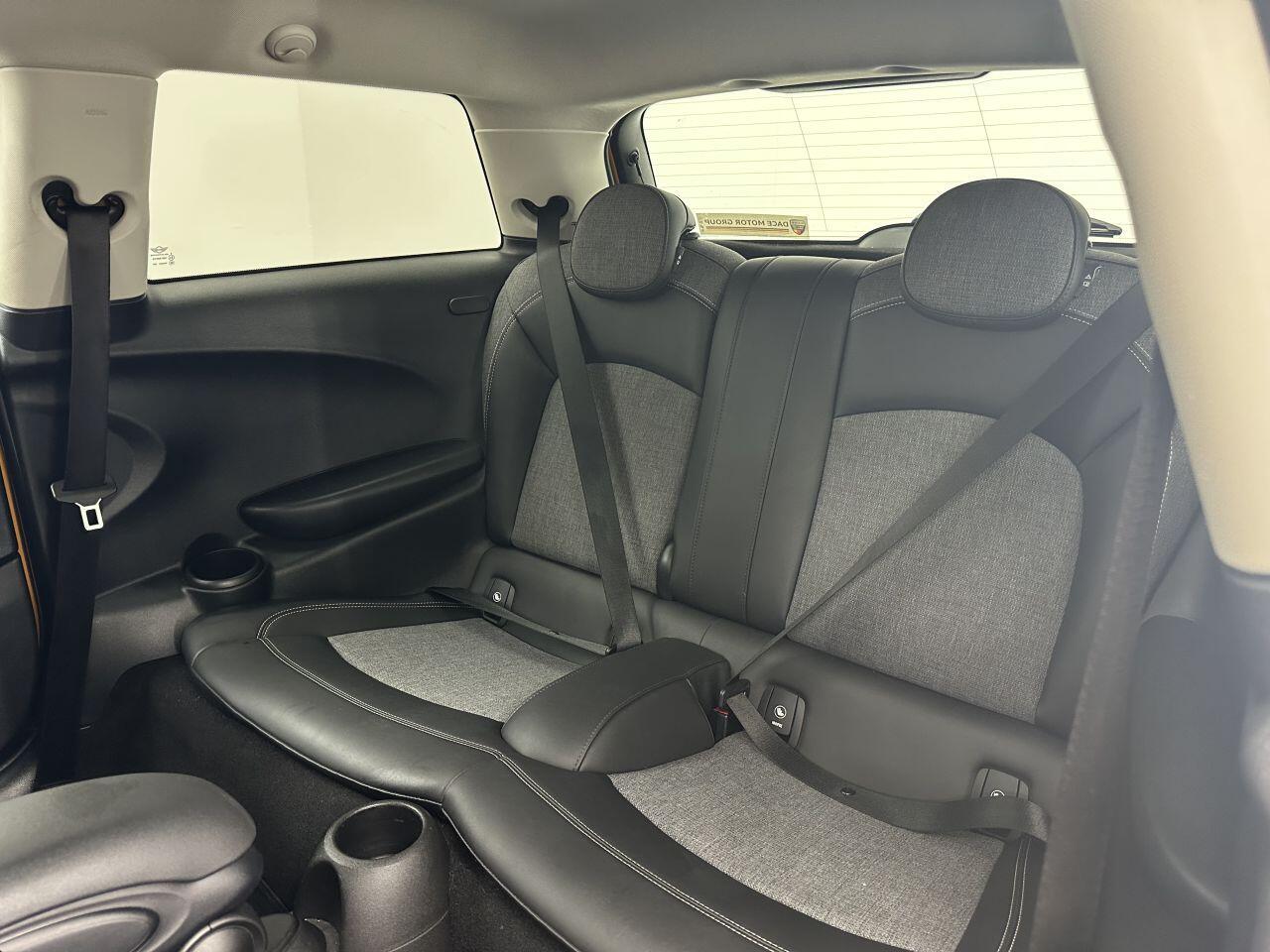 MINI Hatch - Image 22