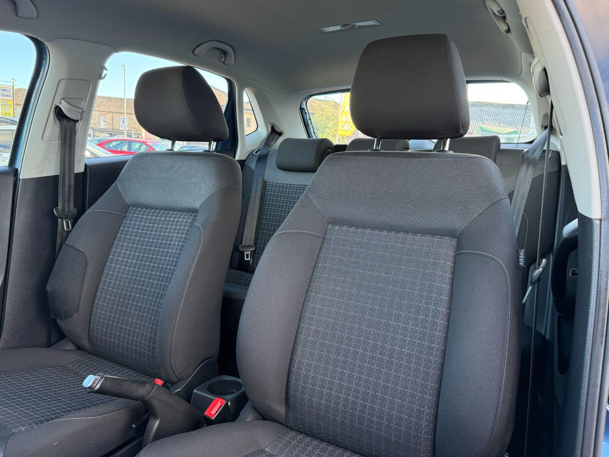 Volkswagen Polo - Image 29